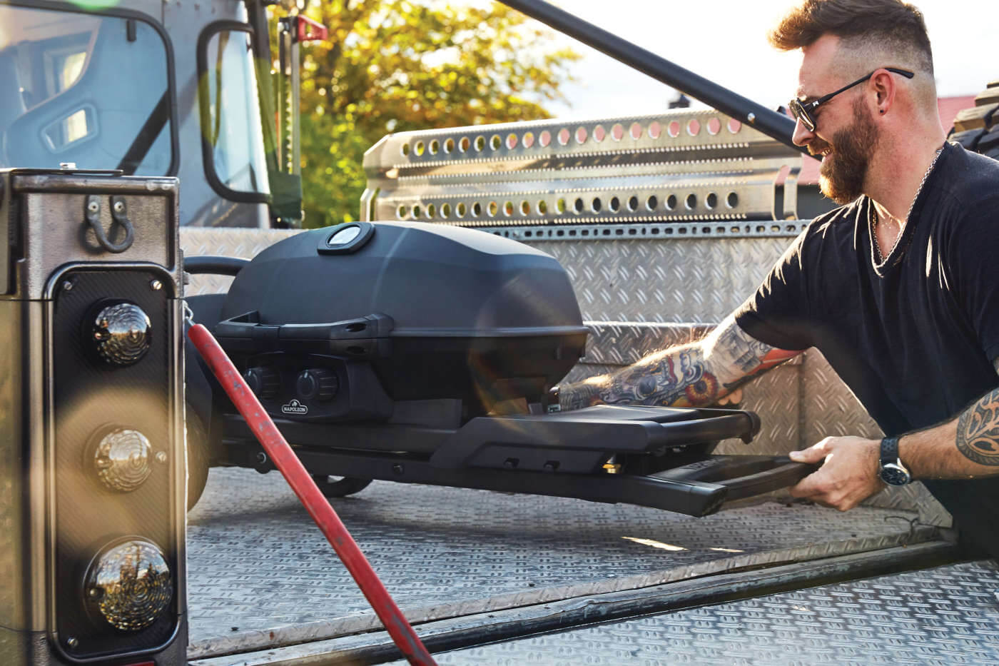 Phantom TravelQ PRO285X | 2 Burner Portable Propane Gas Grill | Scissor Cart | Warming Rack | Caterbitz UK