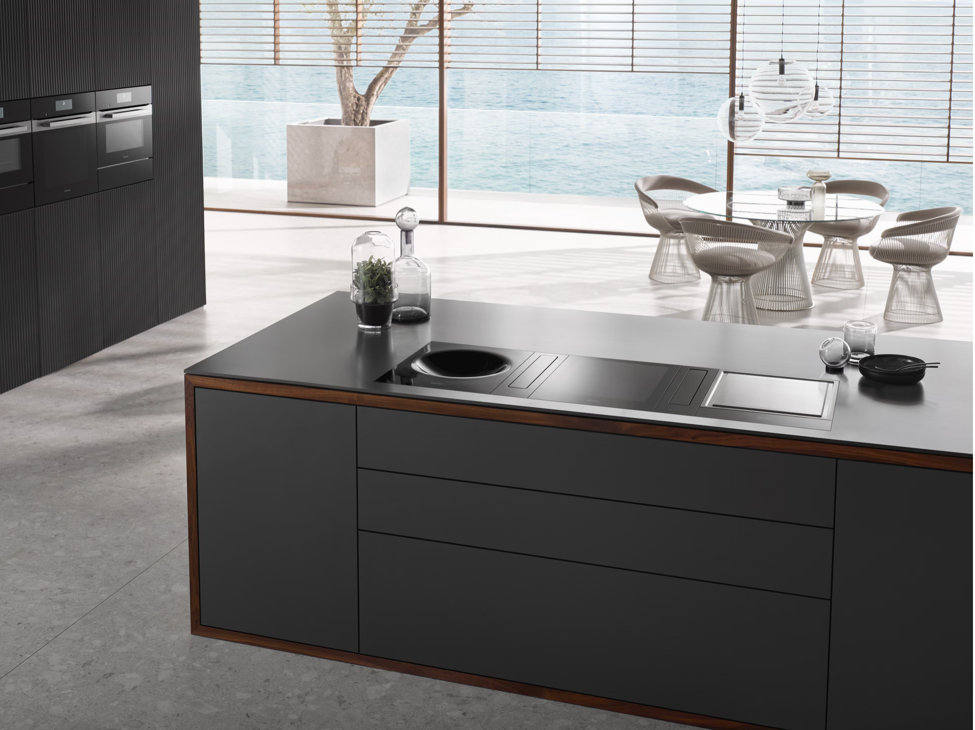 Miele SmartLine element Platinum CS 7641 FL Black
