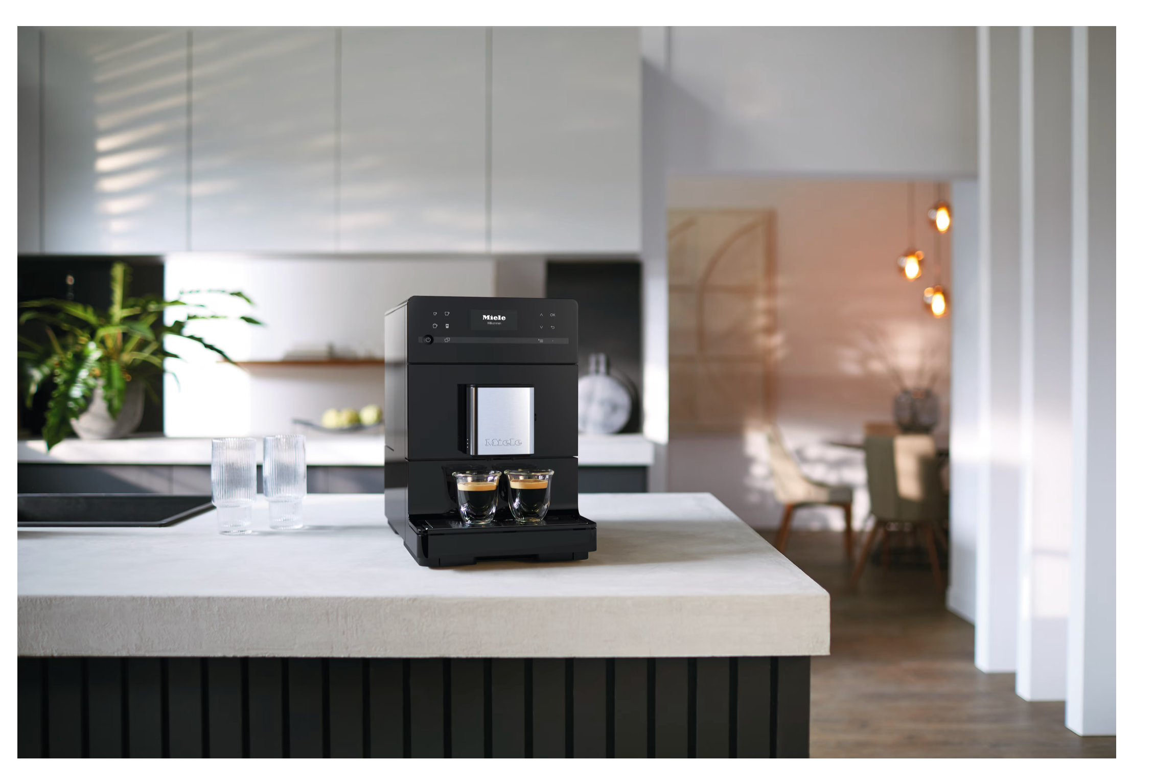 Miele Countertop coffee machine CM 5310 Silence Obsidian black