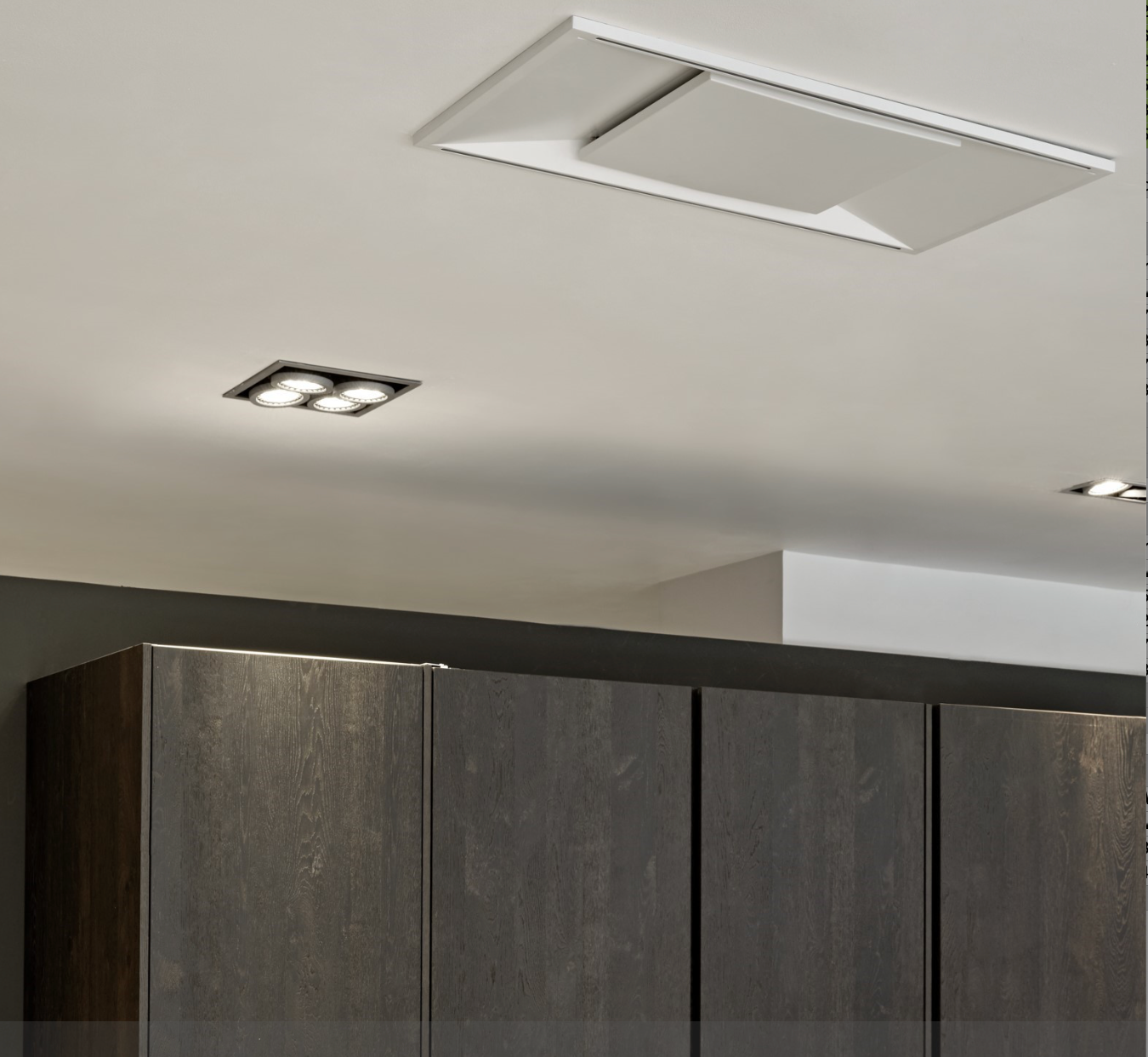 Westin Stratus Edge Ceiling Hood