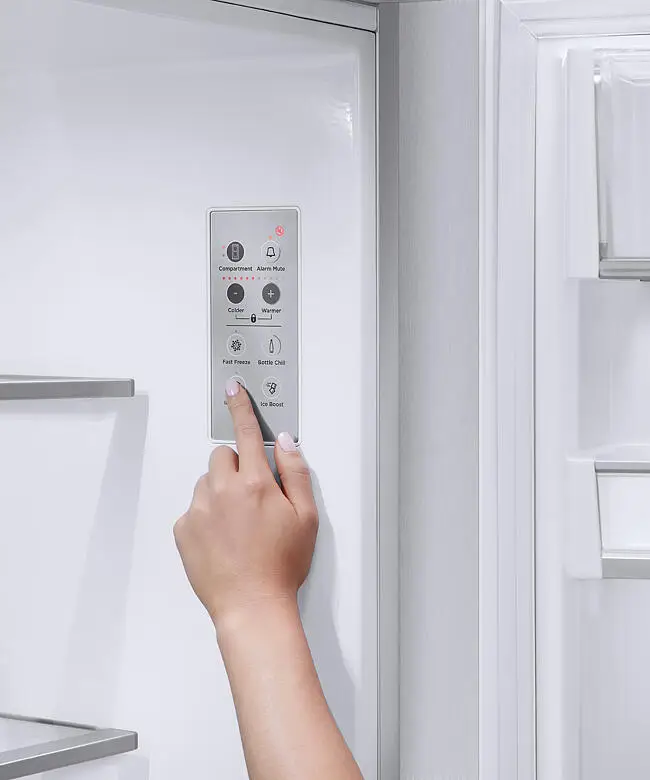 Fisher & Paykel Series 7 RS90AU3 Integrated Fridge Freezer French Door, 900mm - Ice & Water - water dispenser only available with stainless steel door panel accesssory