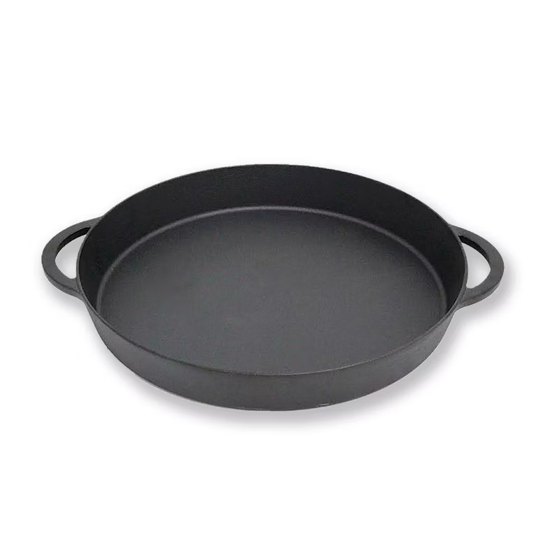 BIG GREEN EGG CAST IRON SKILLET