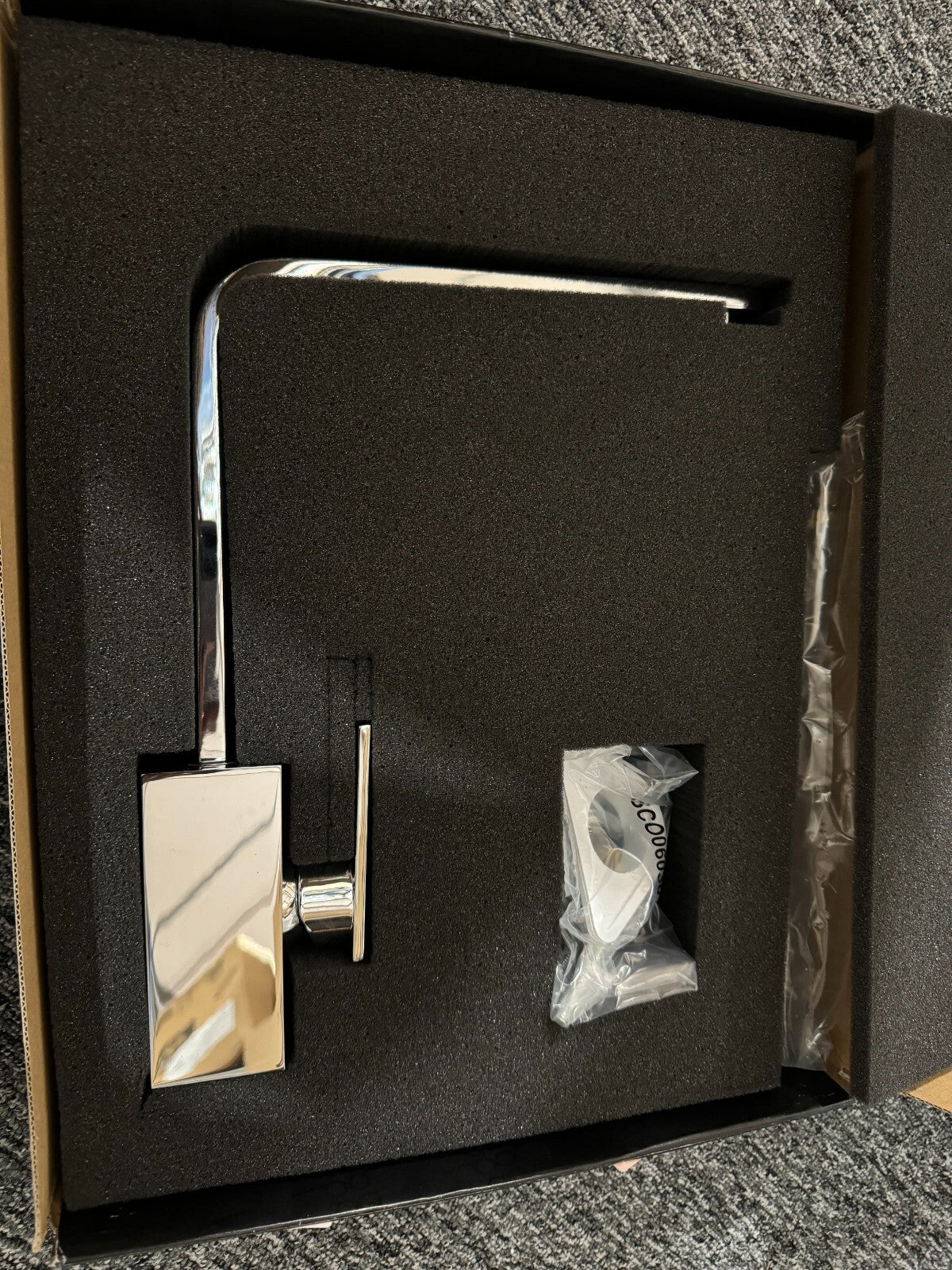 NEW Abode AT1180 NEW MEDIA Single Lever Kitchen Tap Mixer CHROME BR983