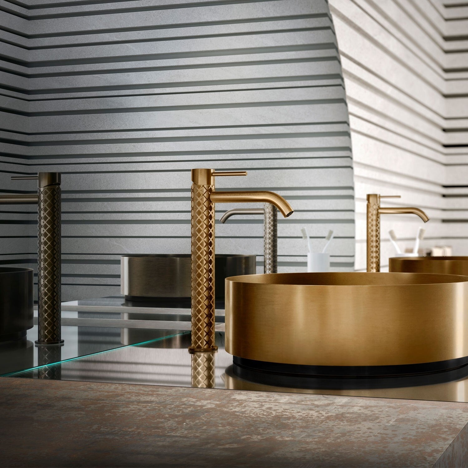 NEW Gessi 316 Brushed Brass Bathroom Round Counter top washbasin Sink  tap BR954