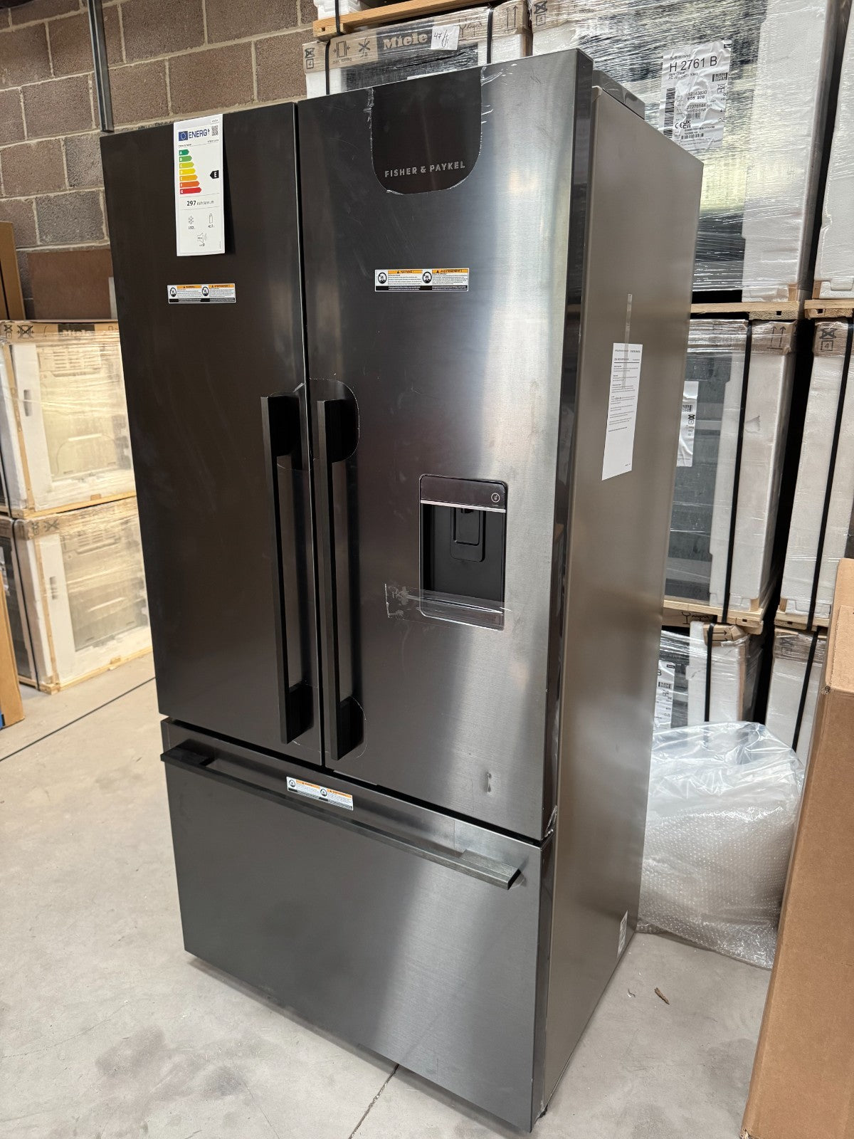 NEW Fisher & Paykel RF540ADUB7  Freestanding French Door Fridge Freezer BR2354