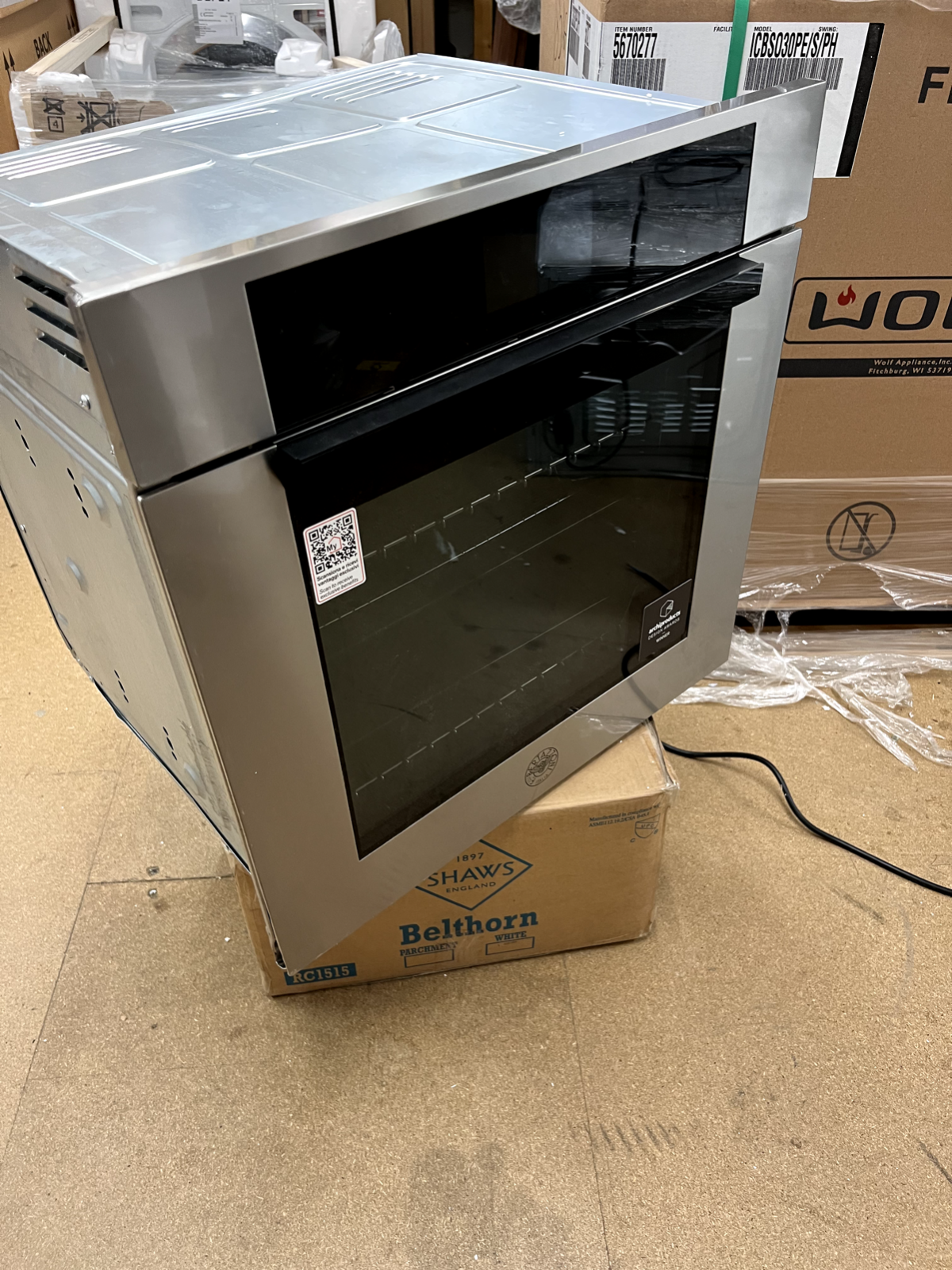 New Bertazzoni Modern F6011MODPTX Built in Wall oven Appliance Cooker