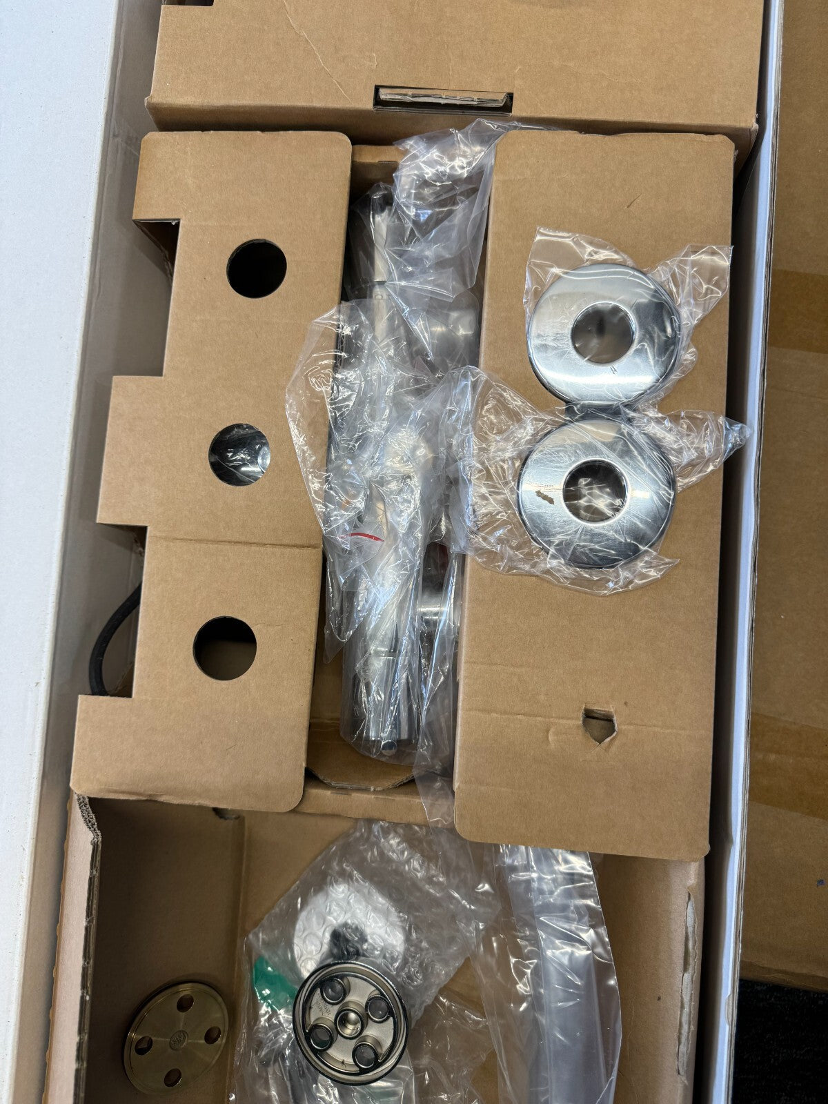 NEW Hansgrohe HG Showerpipe Croma bath Shower head set Chrome 27143000 BR744