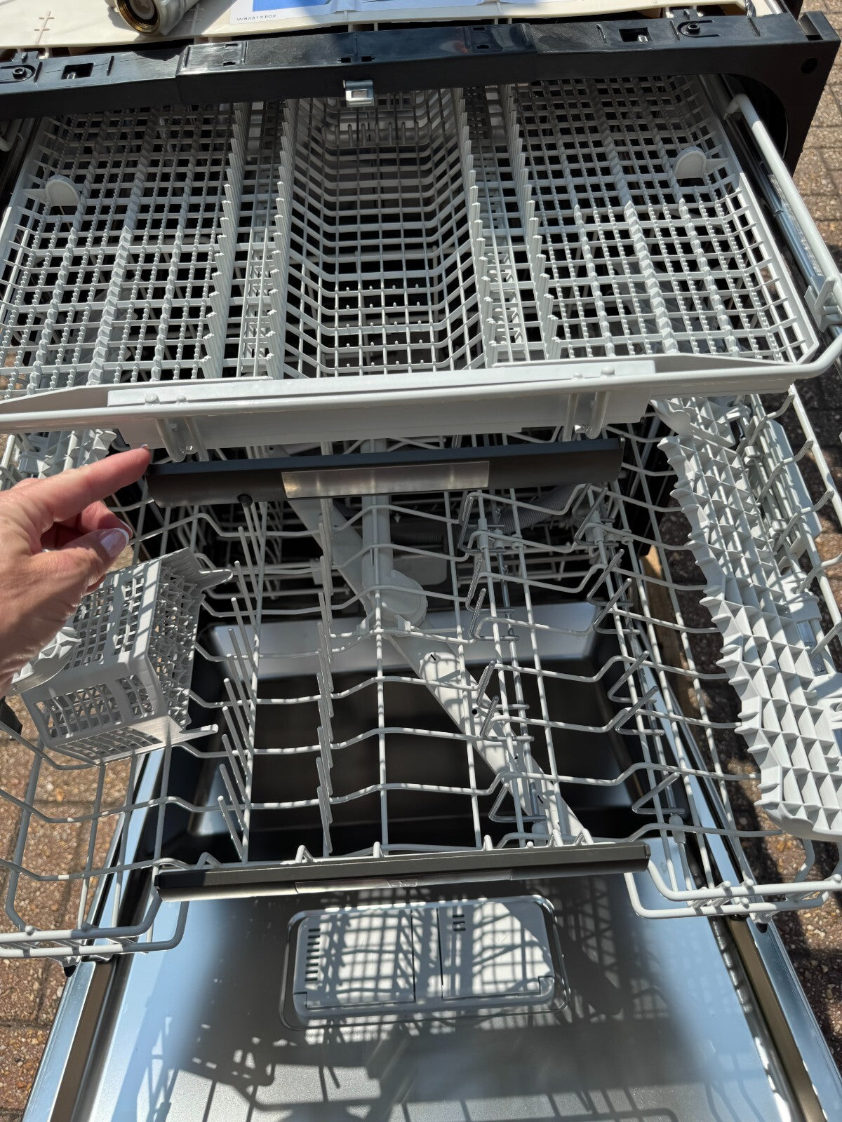 Ex Display UNUSED V-Zug V6000 AdoraDish 60cm Dishwasher With OptiLift BR2311