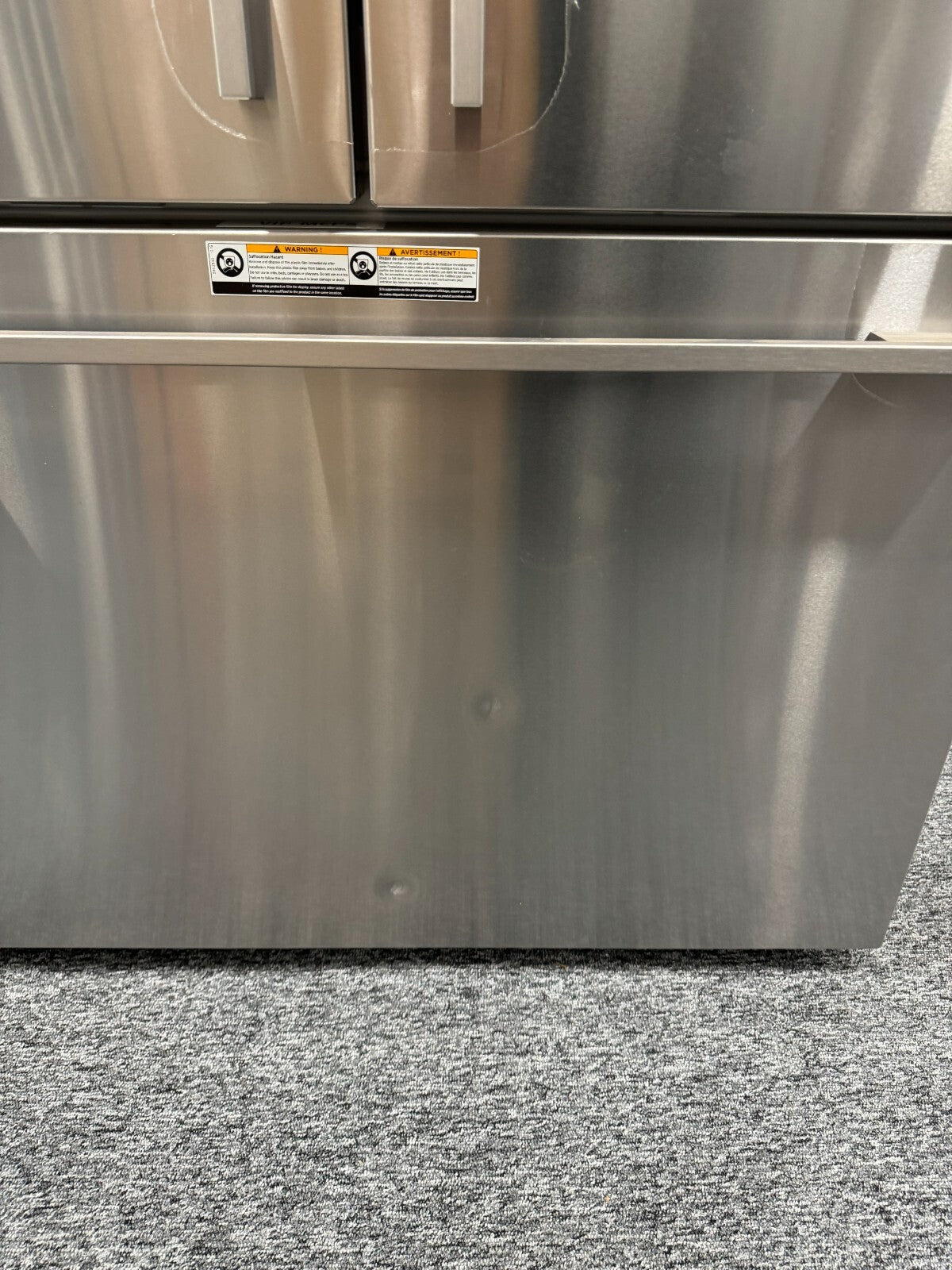 NEW Fisher & Paykel RF610ADJX7 Fridge Freezer Refrigerator appliance BR588