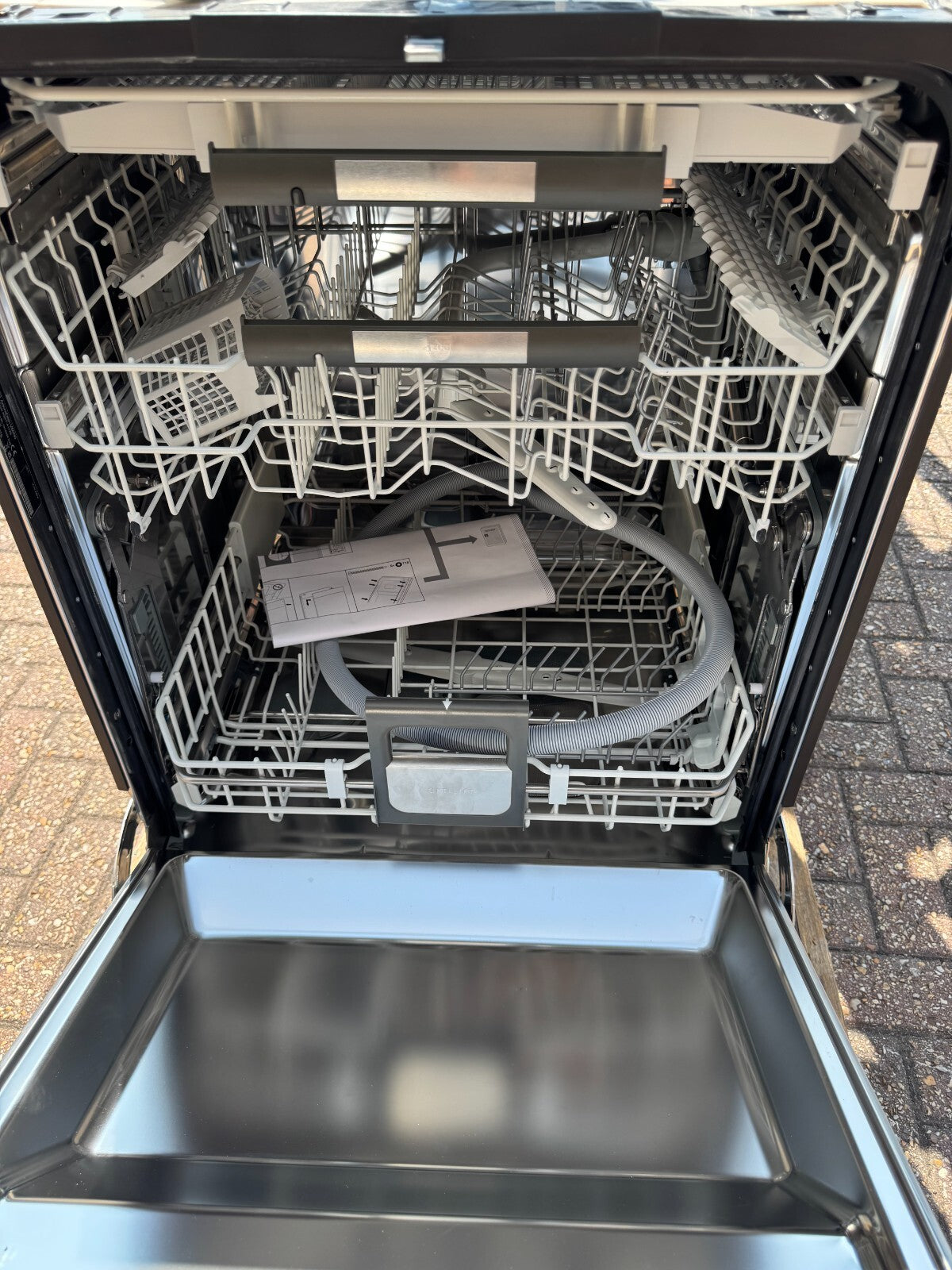 Ex Display UNUSED V-Zug V6000 AdoraDish 60cm Dishwasher With OptiLift BR2311
