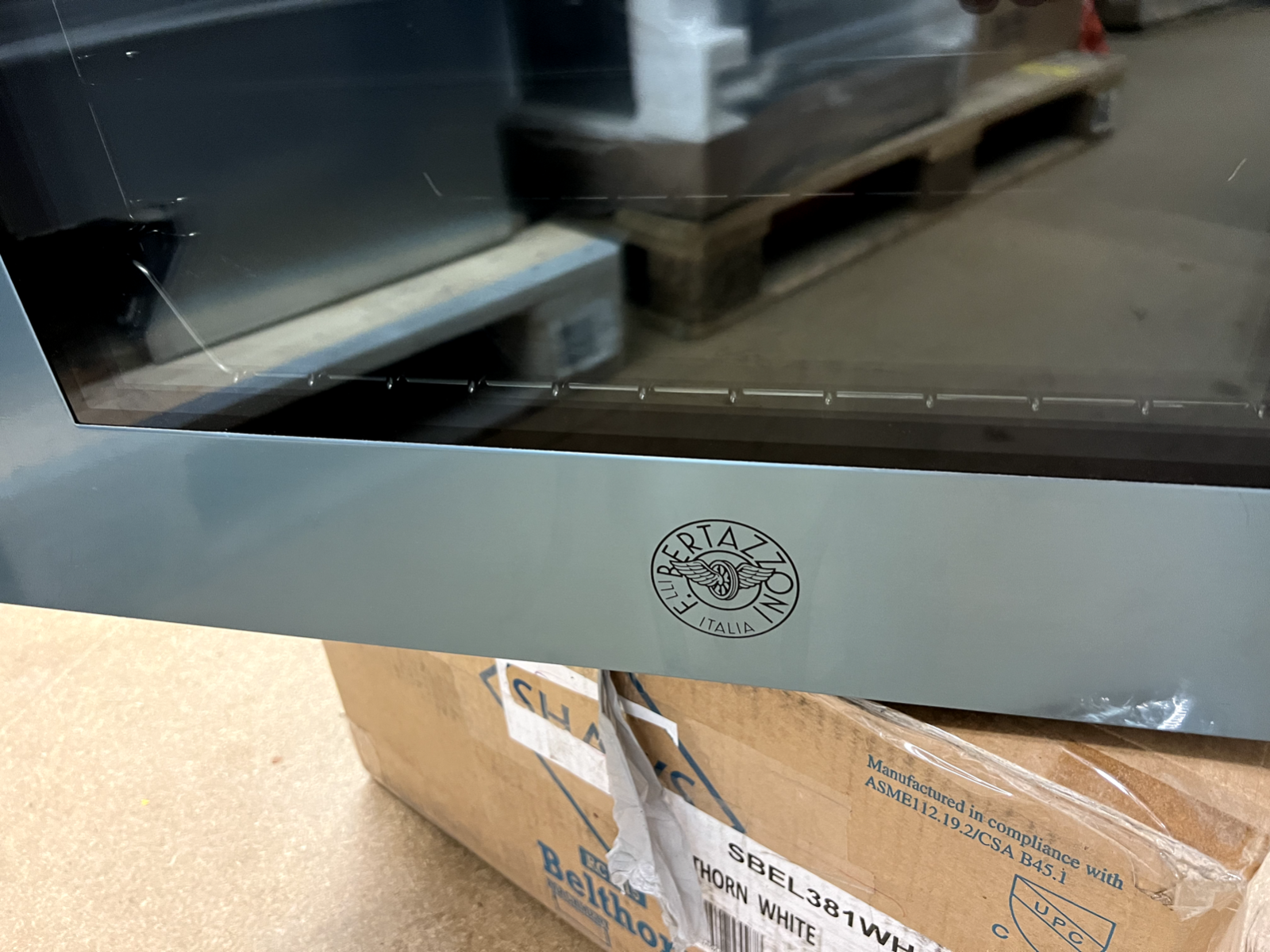 New Bertazzoni Modern F6011MODPTX Built in Wall Oven Cooker Appliance
