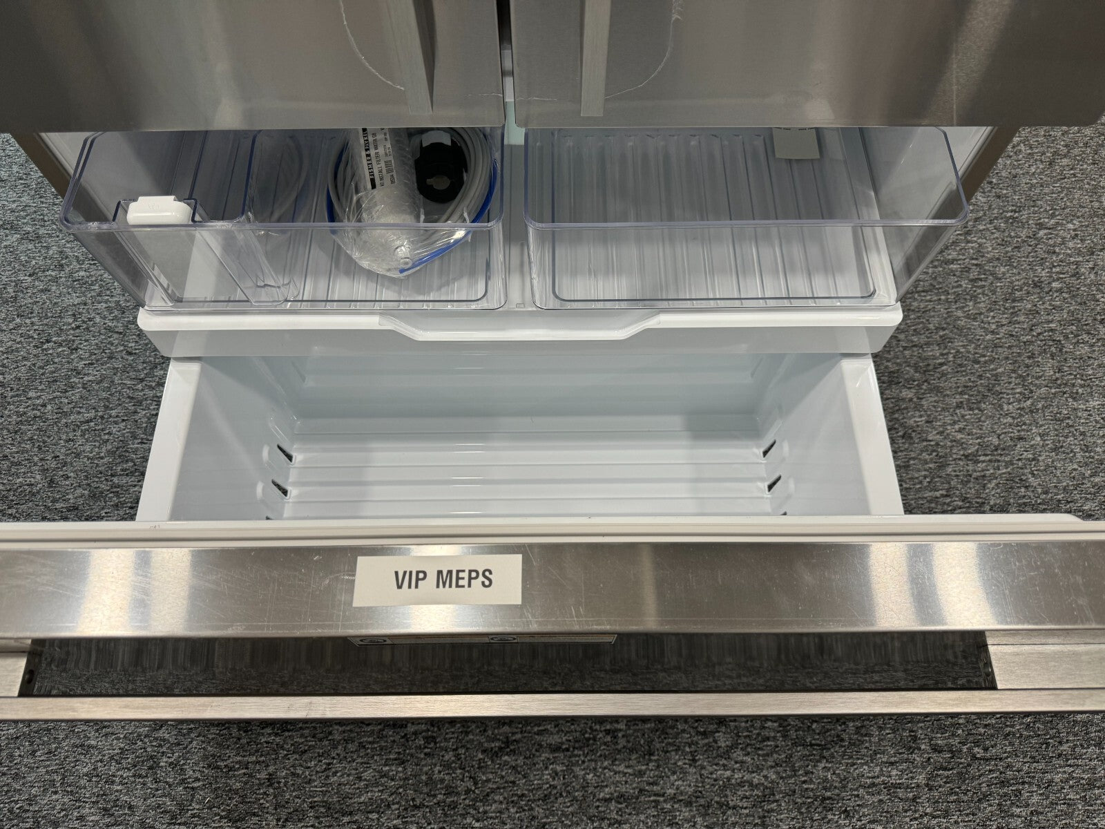 NEW Fisher & Paykel RF610ADJX7 Fridge Freezer Refrigerator appliance BR588