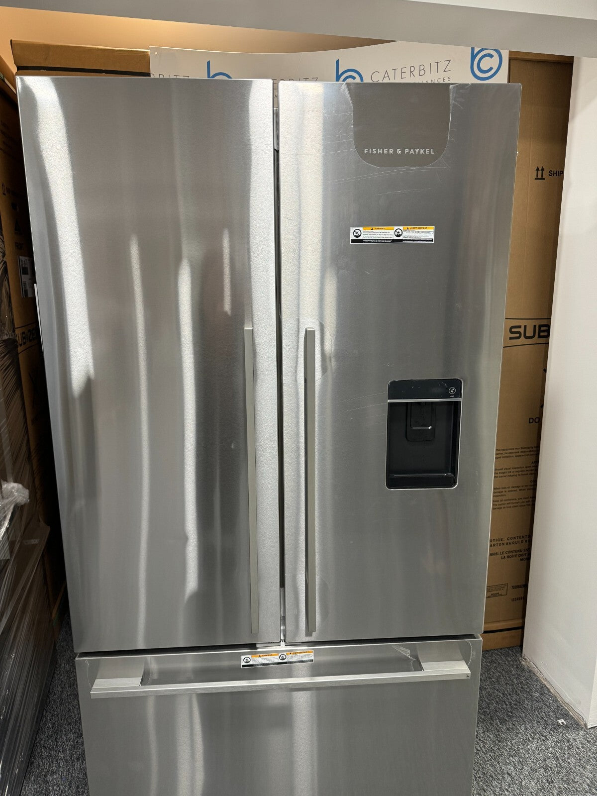 NEW Fisher & Paykel RF540ADUX6 Fridge Freezer Freestanding refrigerator BR584