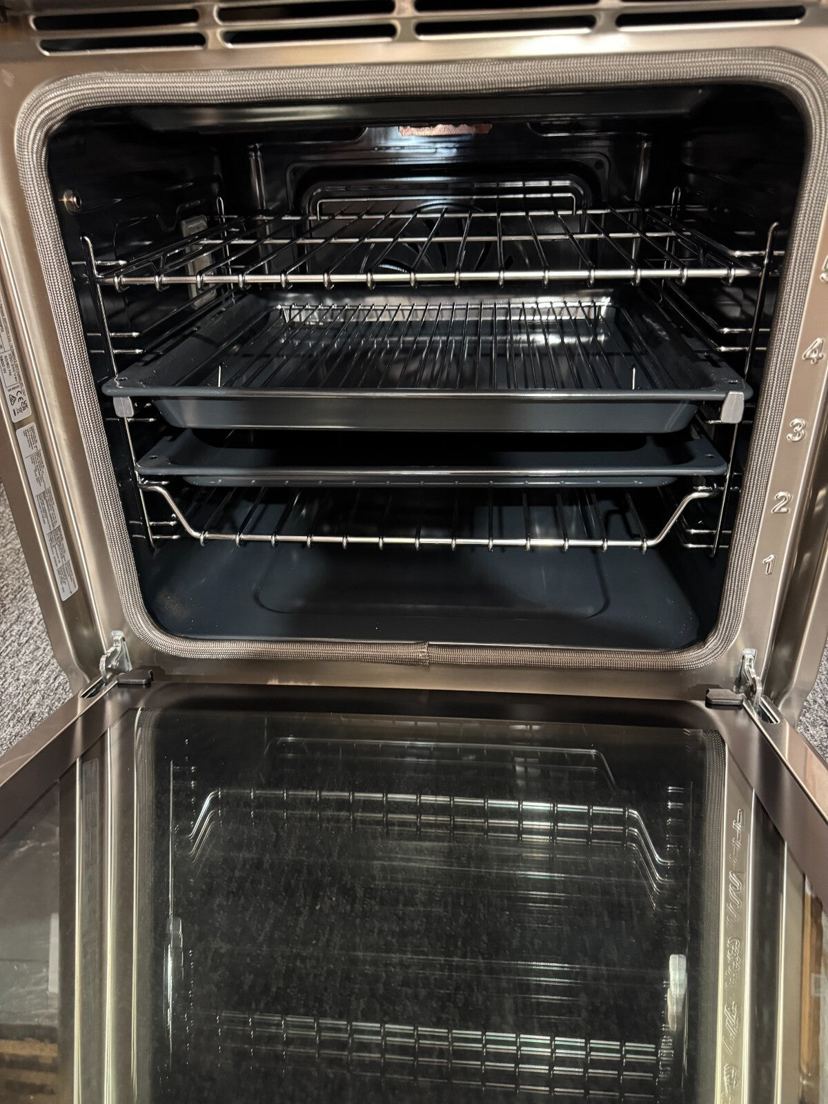 New Bertazzoni Modern F6011MODPTX Built in Wall Oven Cooker Appliance BR2244 /47