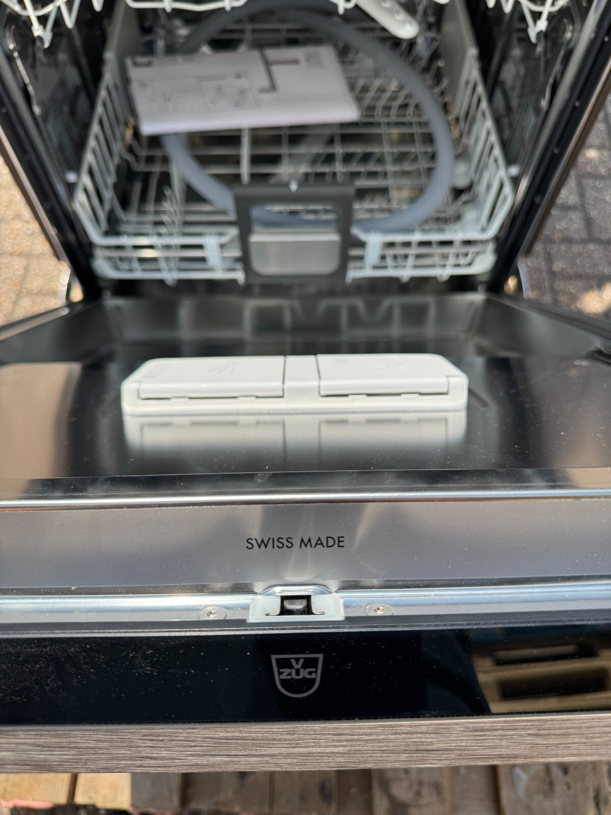 Ex Display UNUSED V-Zug V6000 AdoraDish 60cm Dishwasher With OptiLift BR2311