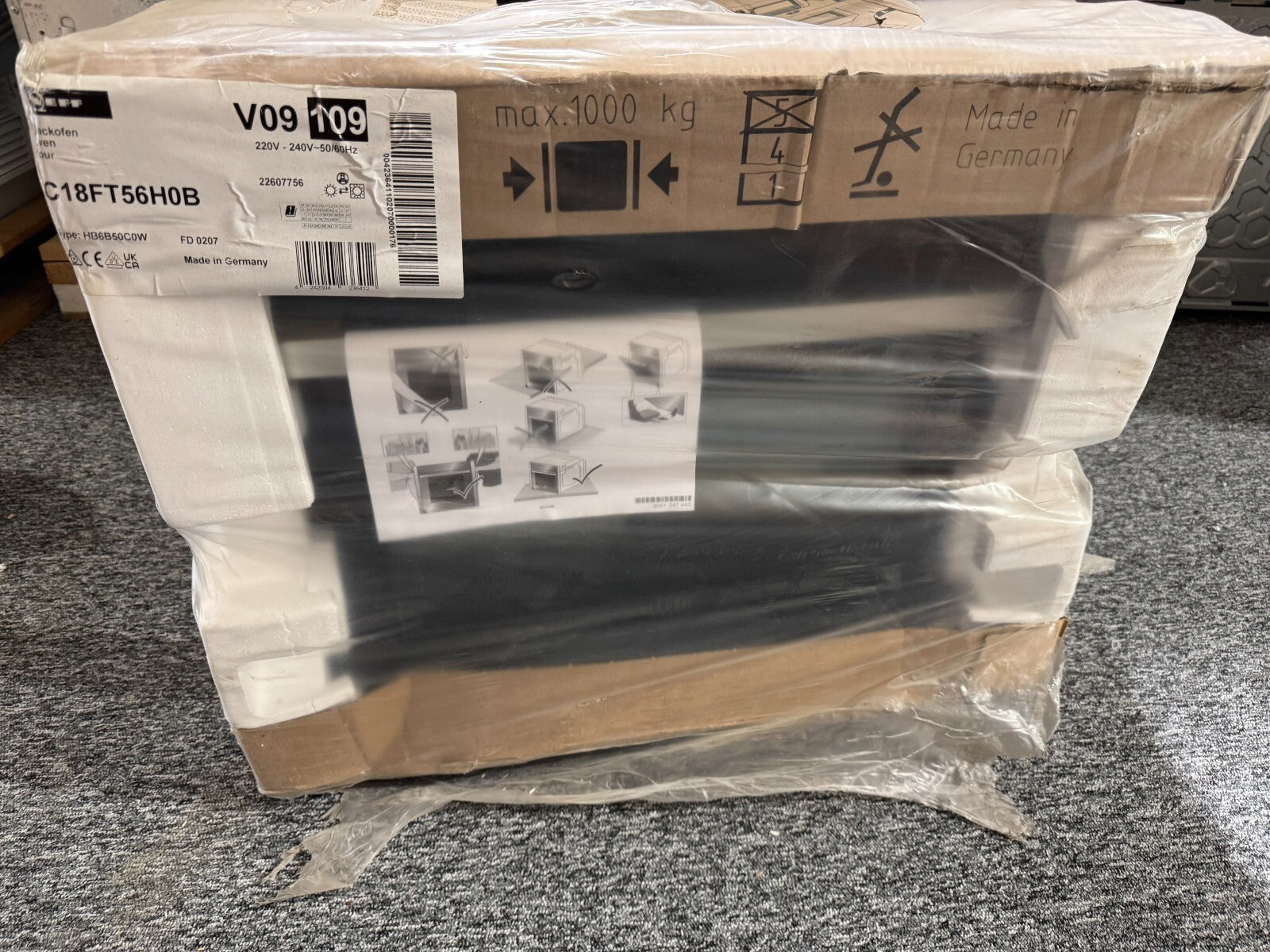 NEW Neff C18FT56H0B Built in compact oven with steam function BR2269