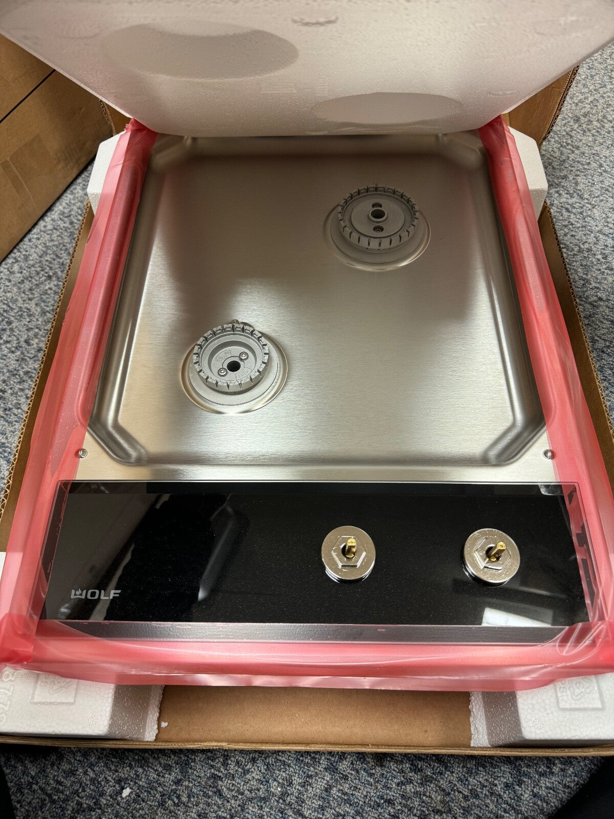 UNUSED Wolf ICBCG152TF/S 2 burner Gas Hob Module Cooktop Appliance Subzero