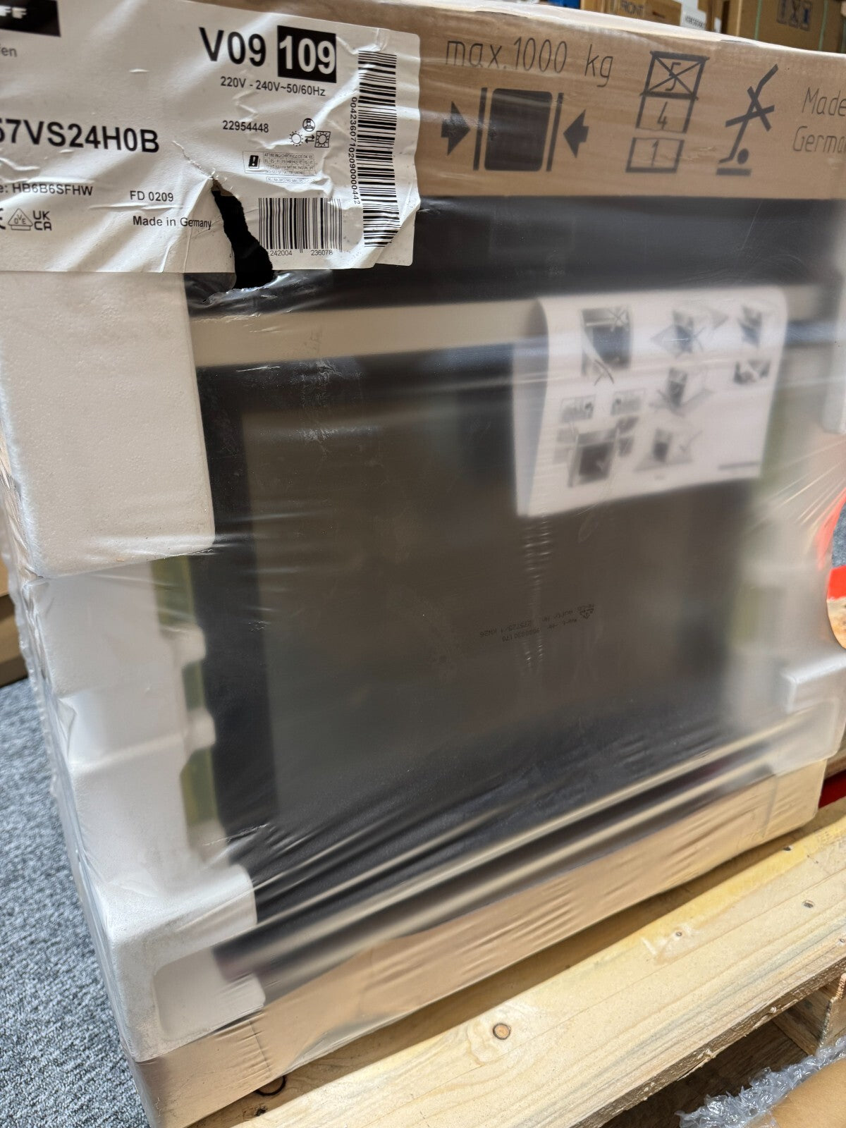NEW Neff B57VS24H0B slide in hide built in Wall Oven Cooker Appliance BR2107