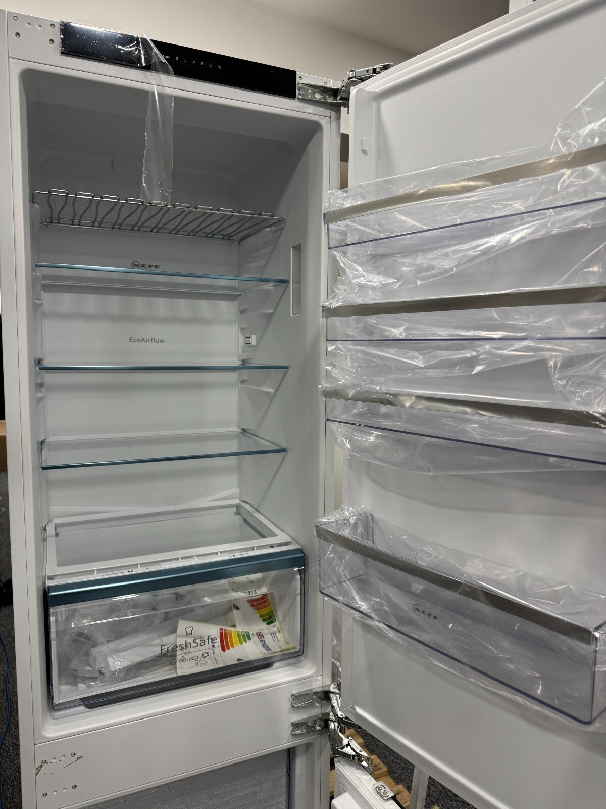 New NEFF KI5872FE0G Built in fridge freezer Integrated refrigeration BR2235