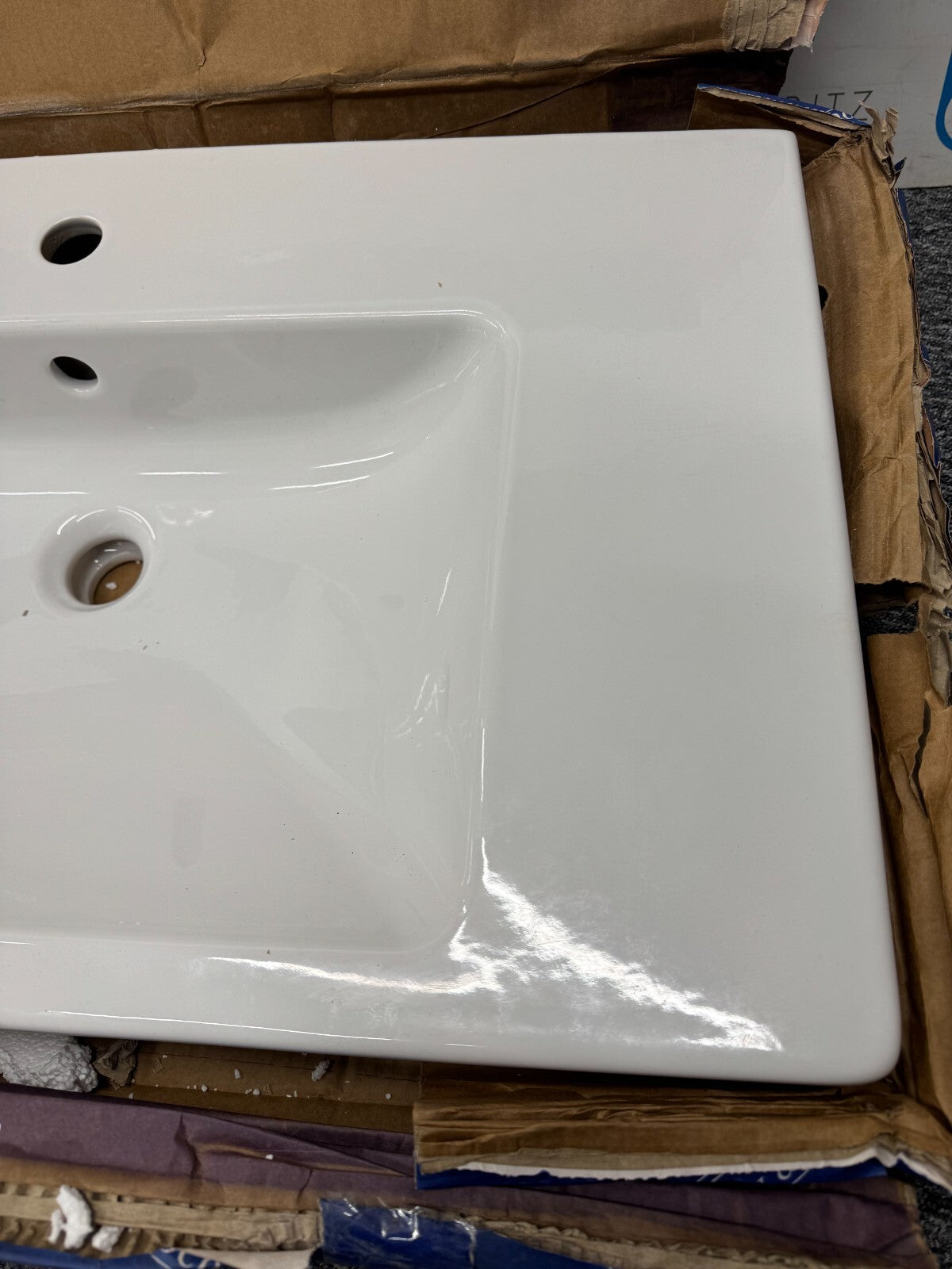 NEW Villeroy & Boch 71758001 bathroom Subway 2 Wall Hung Basin Sink white BR767