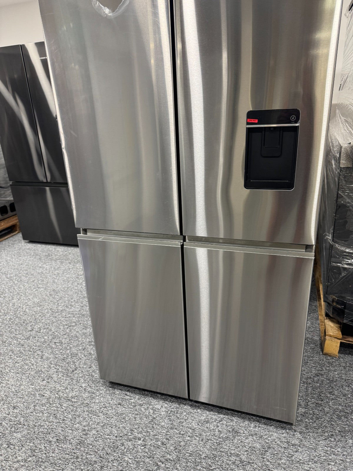 New UNUSED Fisher & Paykel RF605QNUVX1 Fridge Freezer ICE BR2332
