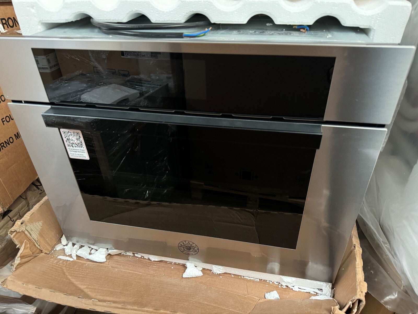 New UNUSED Bertazzoni Modern F457MODVTX Combi Steam Oven Cooker Appliance