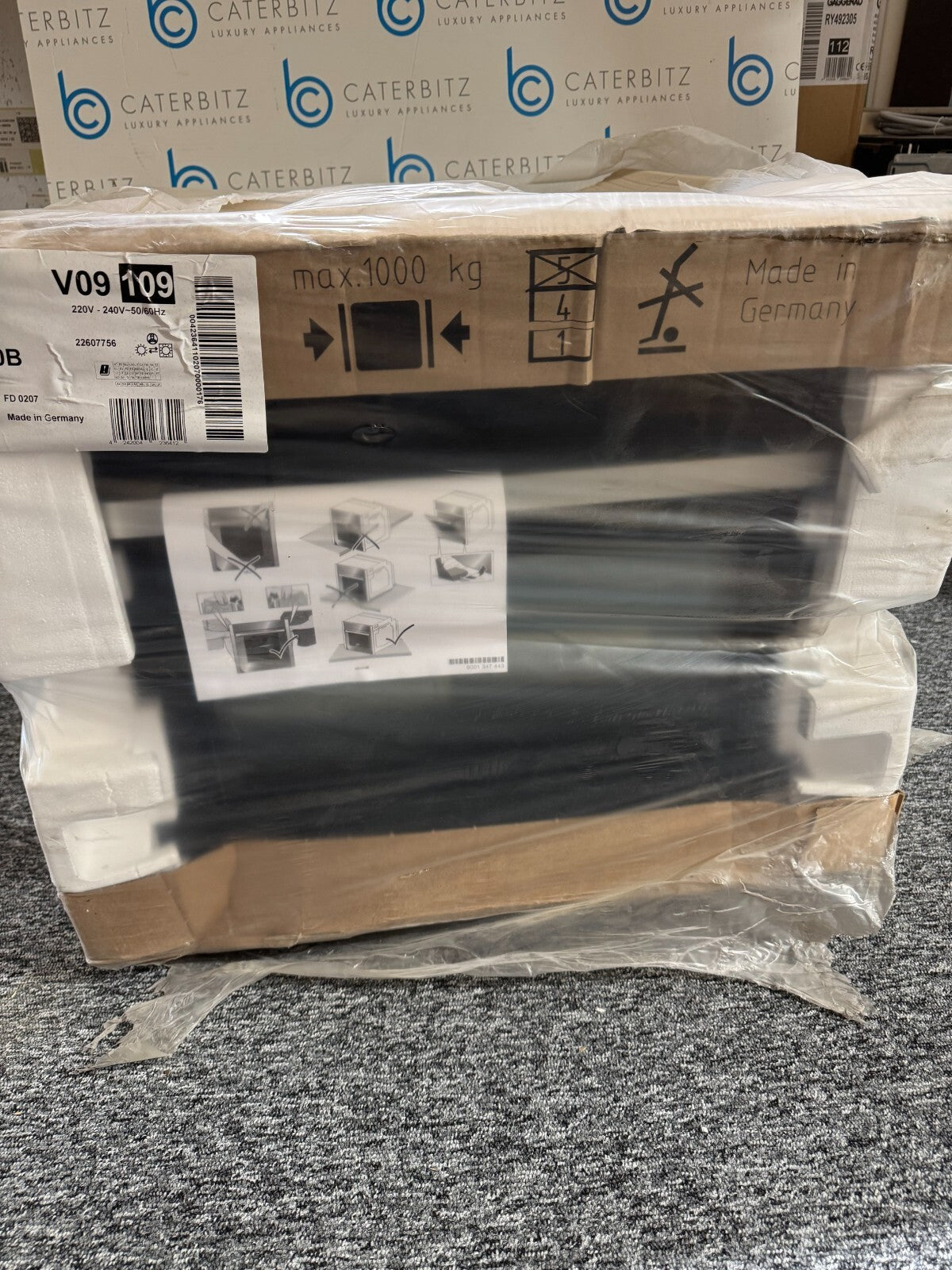 NEW Neff C18FT56H0B Built in compact oven with steam function BR2269