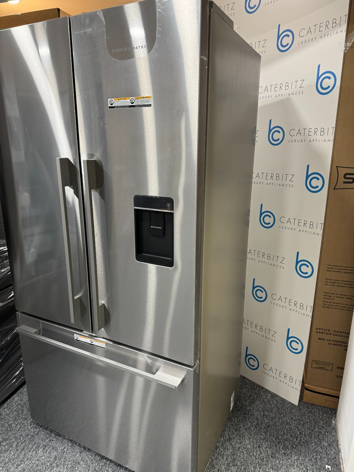 NEW Fisher & Paykel RF540ADUX6 Fridge Freezer Freestanding refrigerator BR584