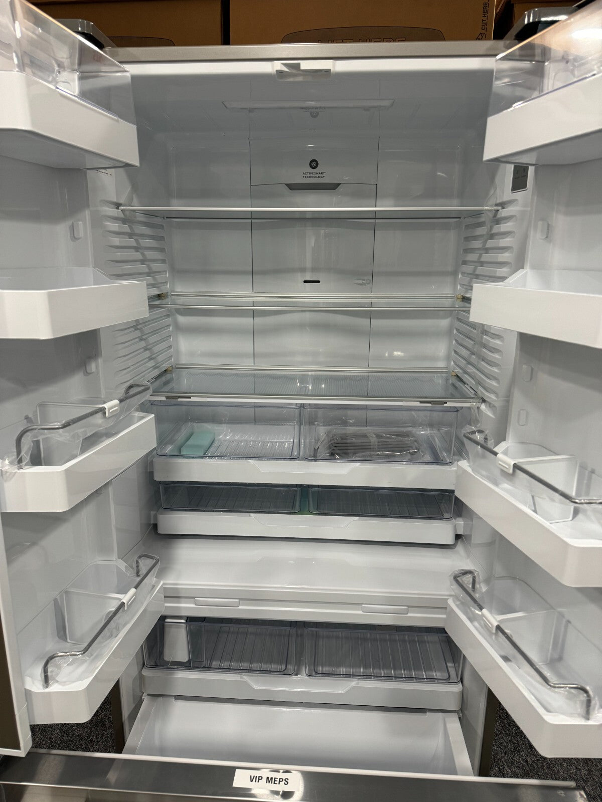 NEW Fisher & Paykel RF610ADJX7 Fridge Freezer Refrigeration Ice Appliance BR580