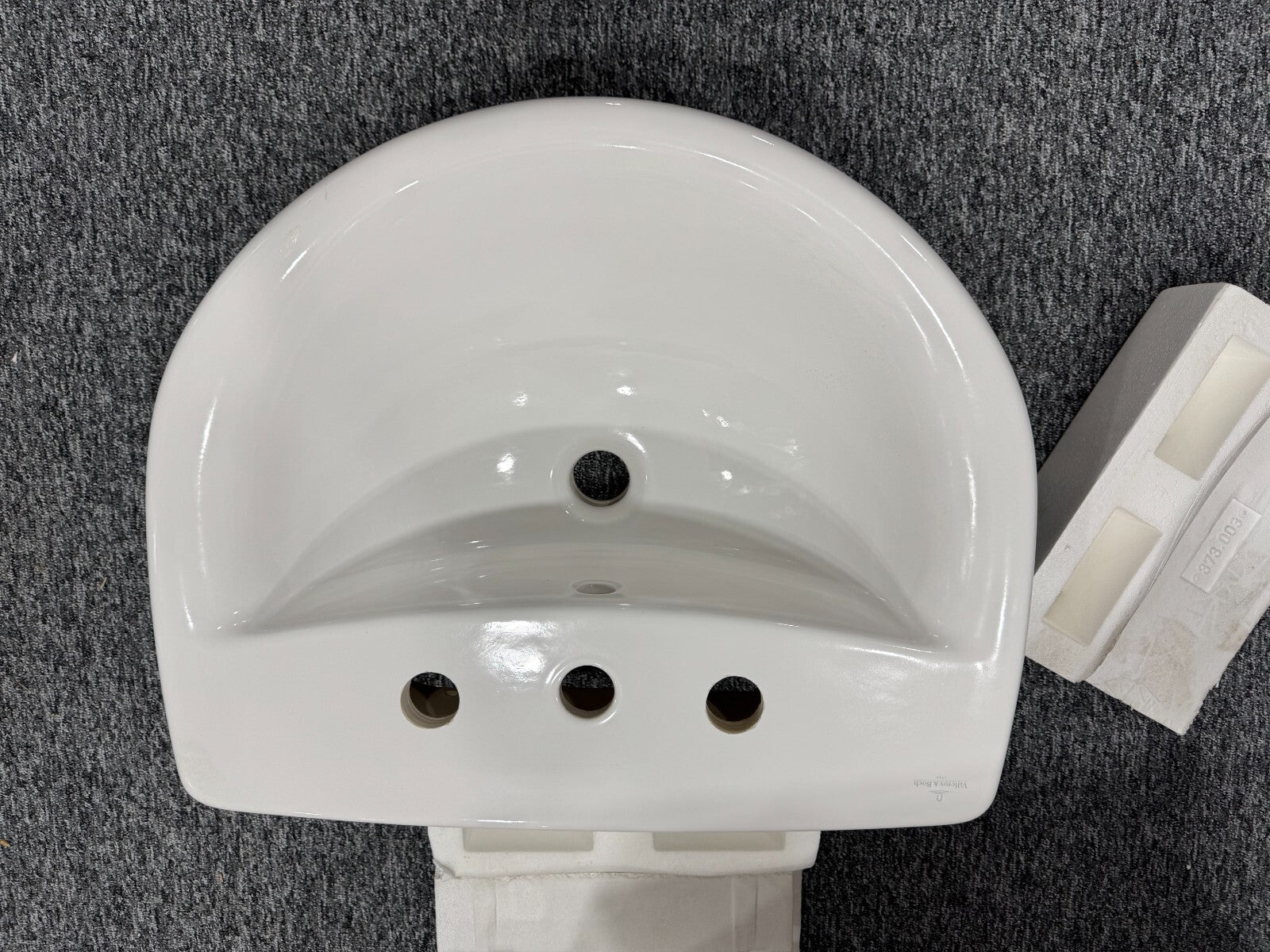 NEW Villeroy & Boch 6155 30 R2 loop & Friends bathroom sink  Basin white BR2029