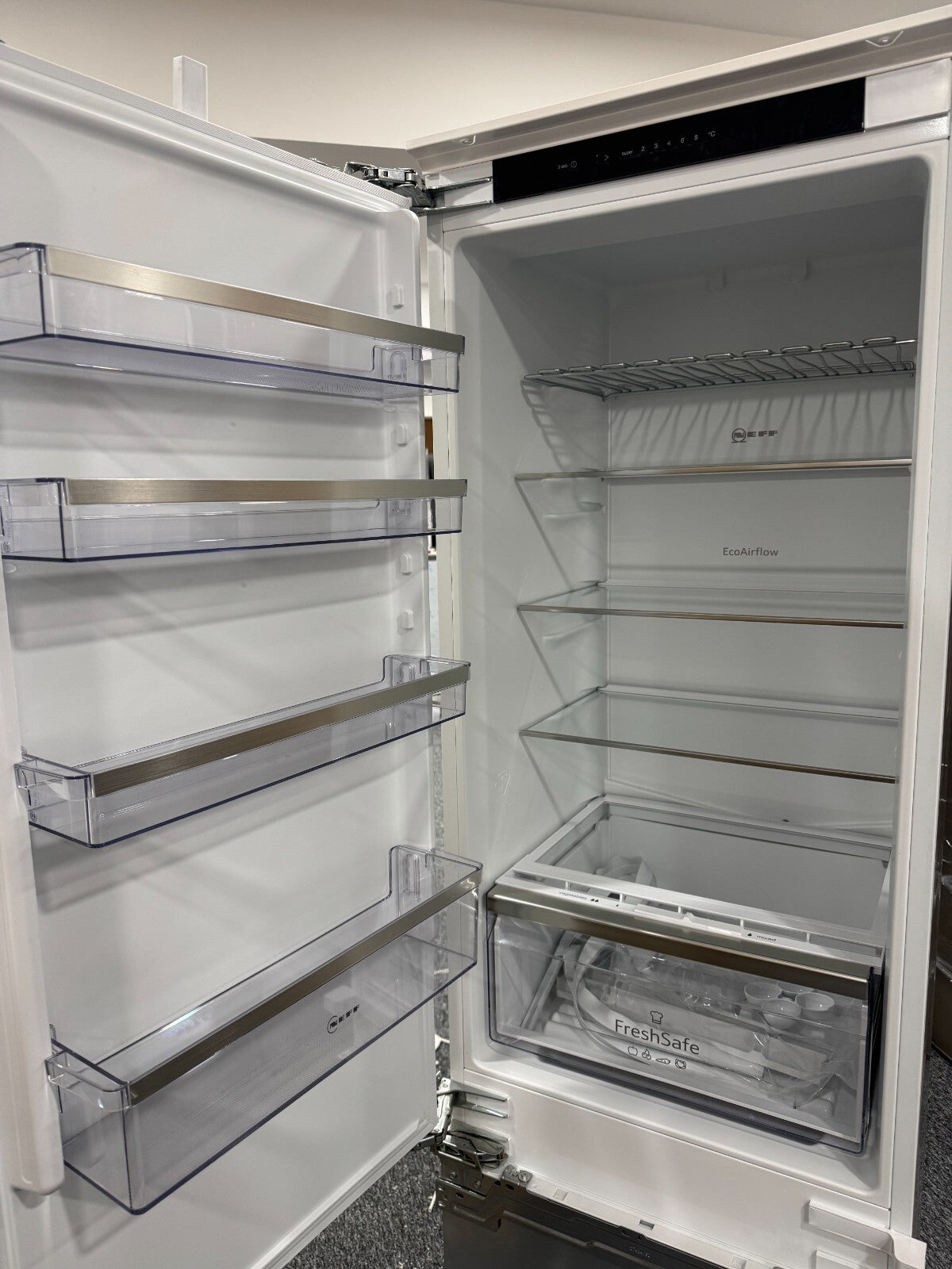 UNUSED Neff KI5872FE0G 177cm Integrated 70/30 Fridge Freezer built in BR2212