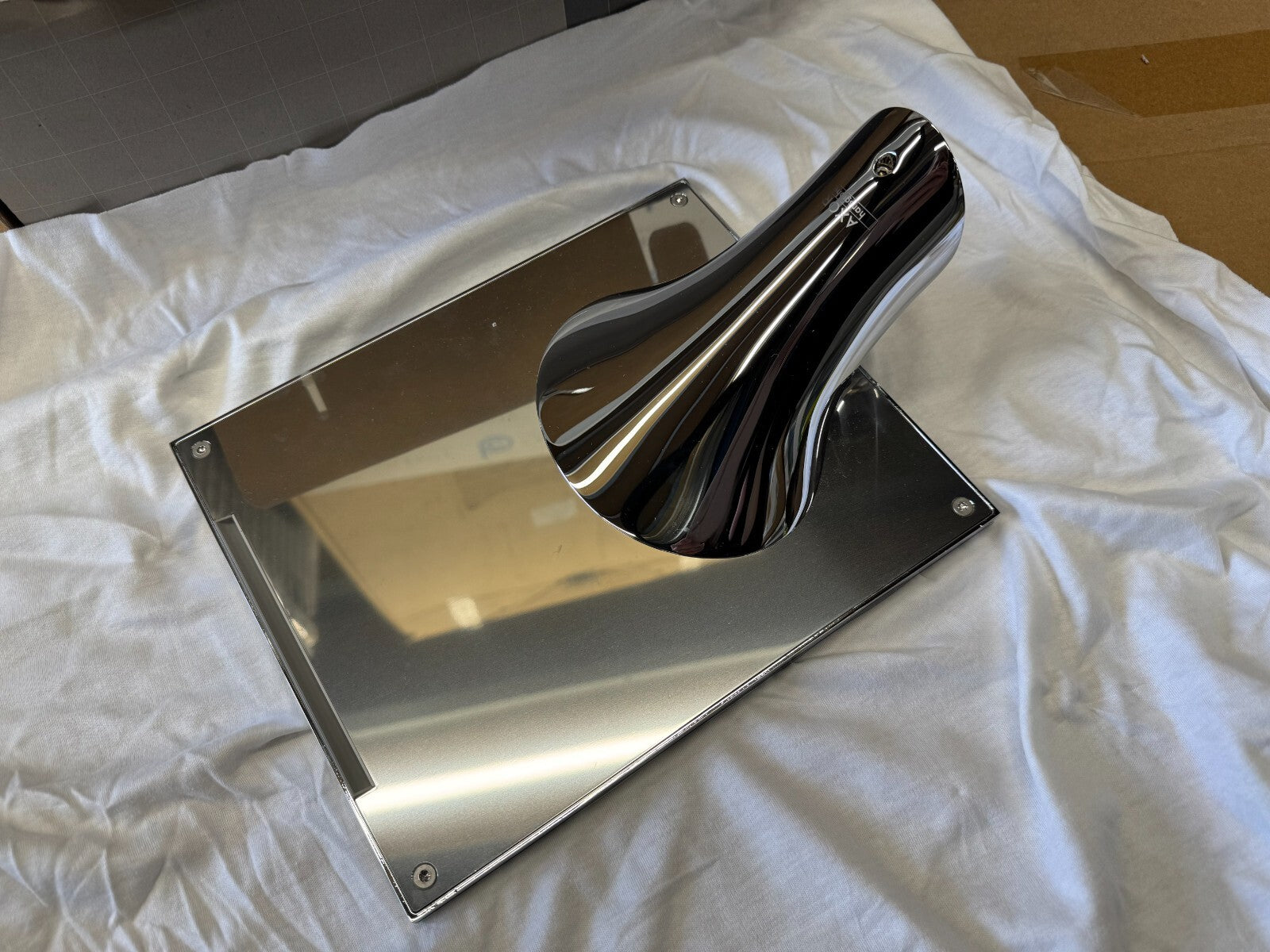NEW HANSGROHE Axor Massaud Bath Tap Spout 260mm Chrome  18473000 BR747