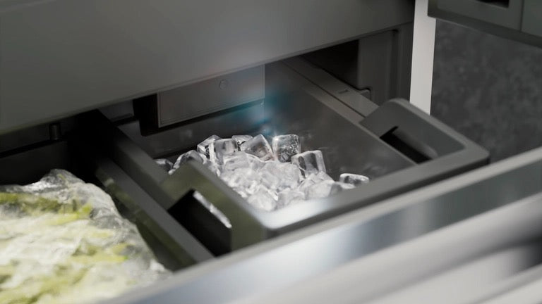 Liebherr ECBNe 8872 BioFresh NoFrost Combined refrigerator-freezer