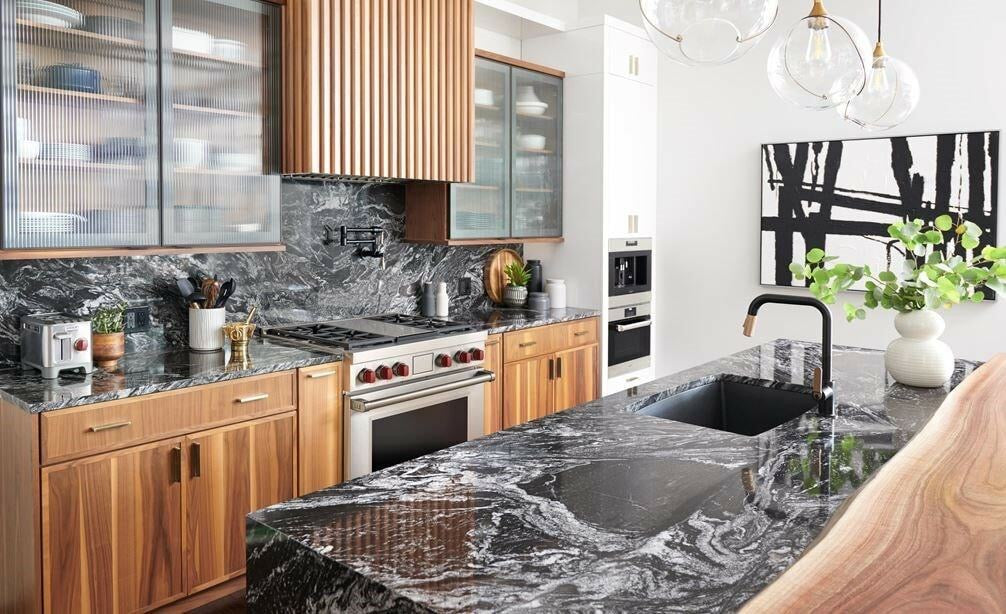 Wolf Dual Fuel Range, 4 Burner and Griddle ICBDF36450G/S/P