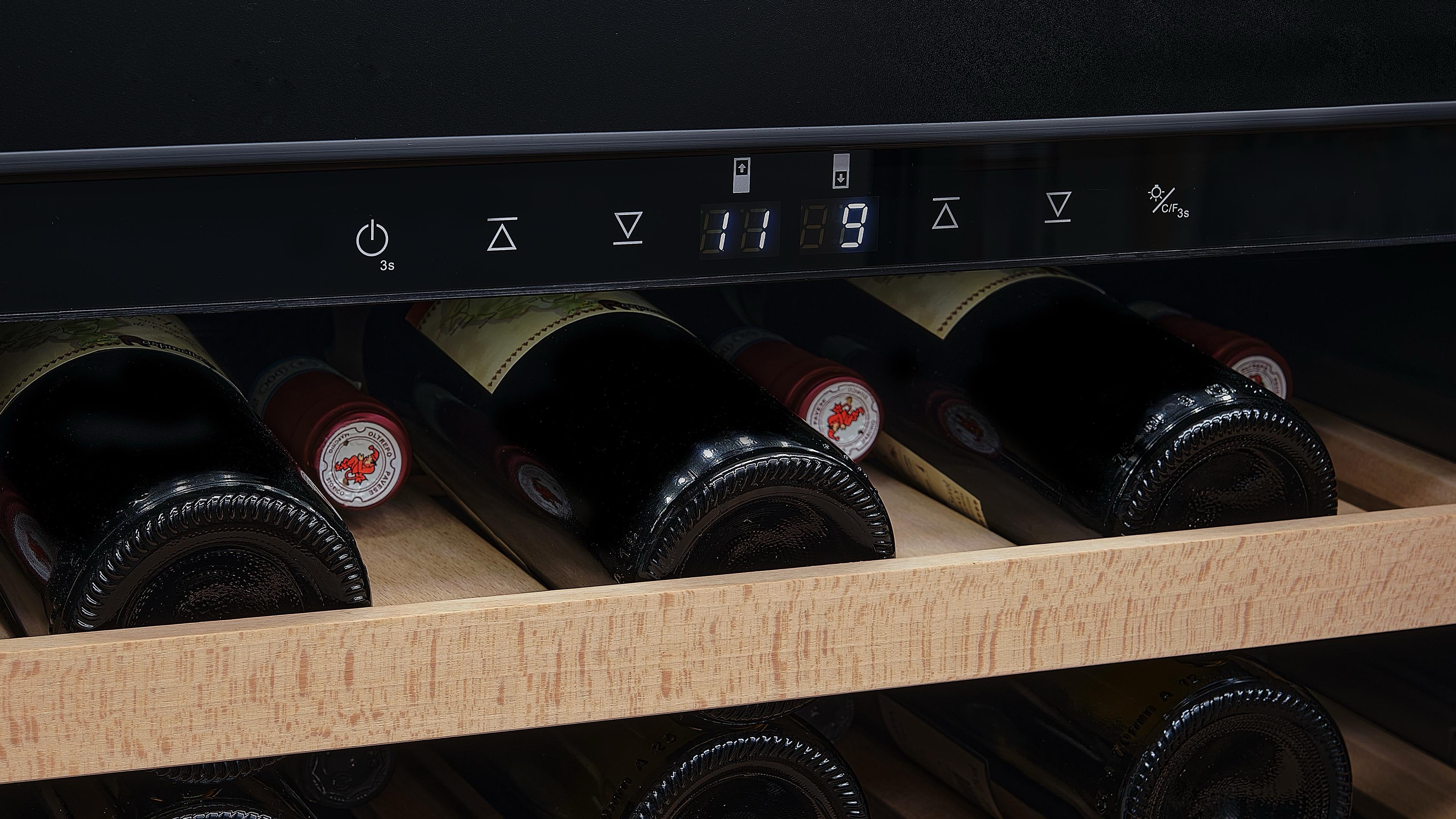 Fulgor Milano 82 Wine Cellar - FWC 8200 U TC BKX