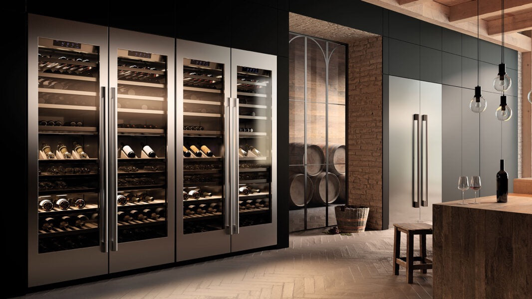 Signature Kitchen Suite Column wine cellar refrigerator 24"
