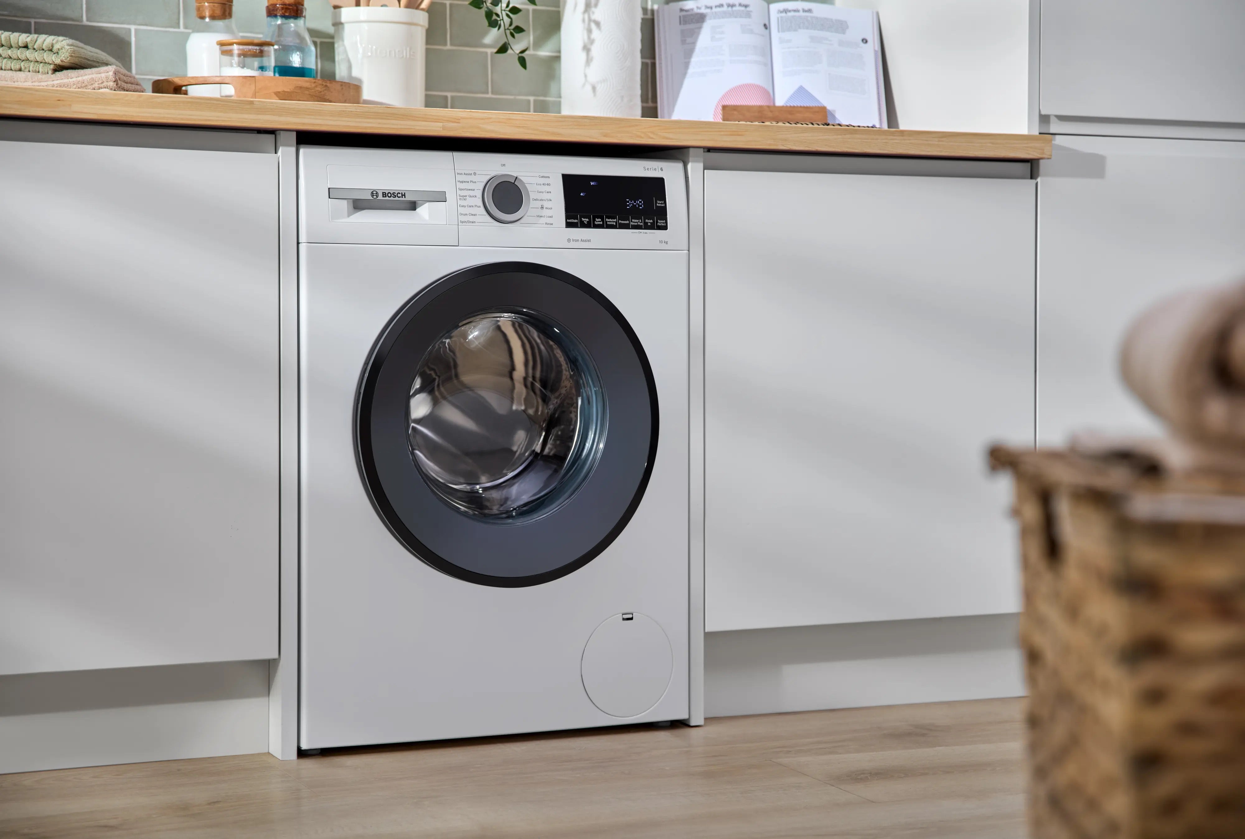 Bosch Series 6 Washing machine, front loader 10 kg max. 1400 rpm - WGG254Z1GB