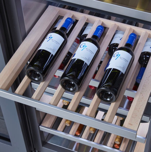 Signaute Kitchen Suite 18" Integrated Wine Cellar