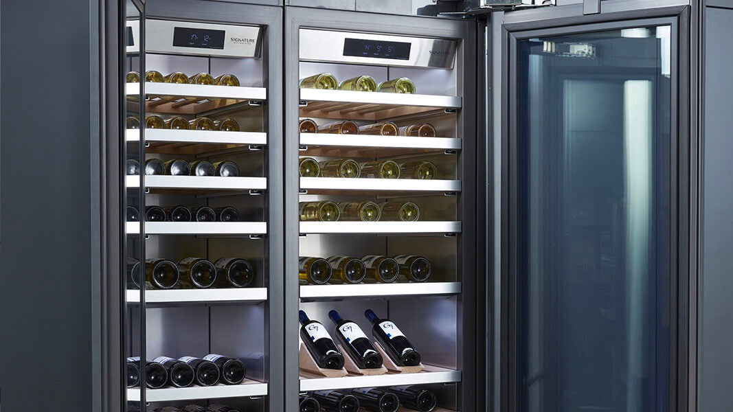 Signaute Kitchen Suite 18" Integrated Wine Cellar