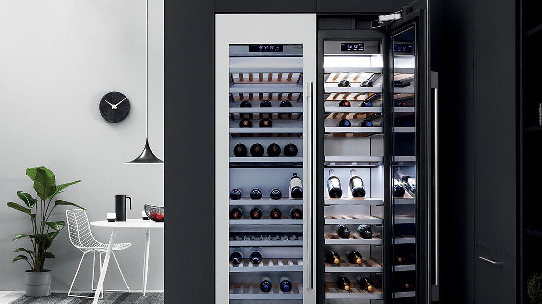 Signaute Kitchen Suite 18" Integrated Wine Cellar