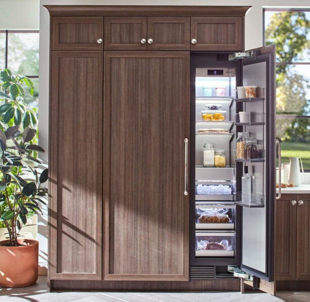 Signature Kitchen Suite Integrated 18" Column Freezer
