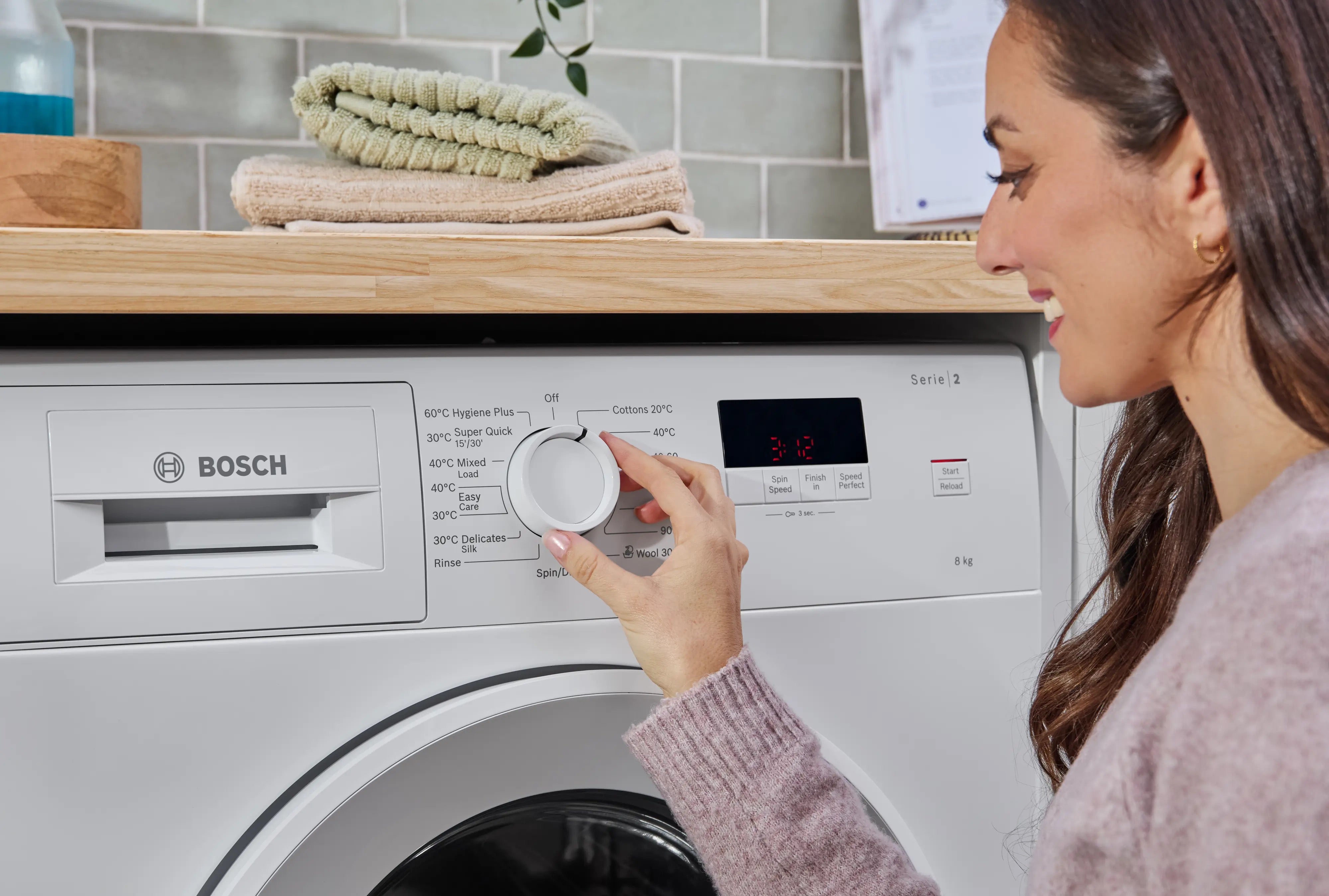 Bosch Series 2 Washing machine, front loader 8 kg max. 1400 rpm - WGE03408GB