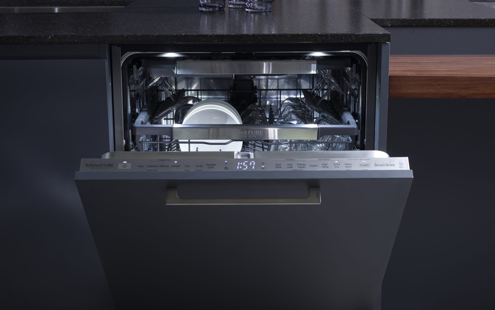 Signature Kitchen Suite PowerSteam Dishwasher