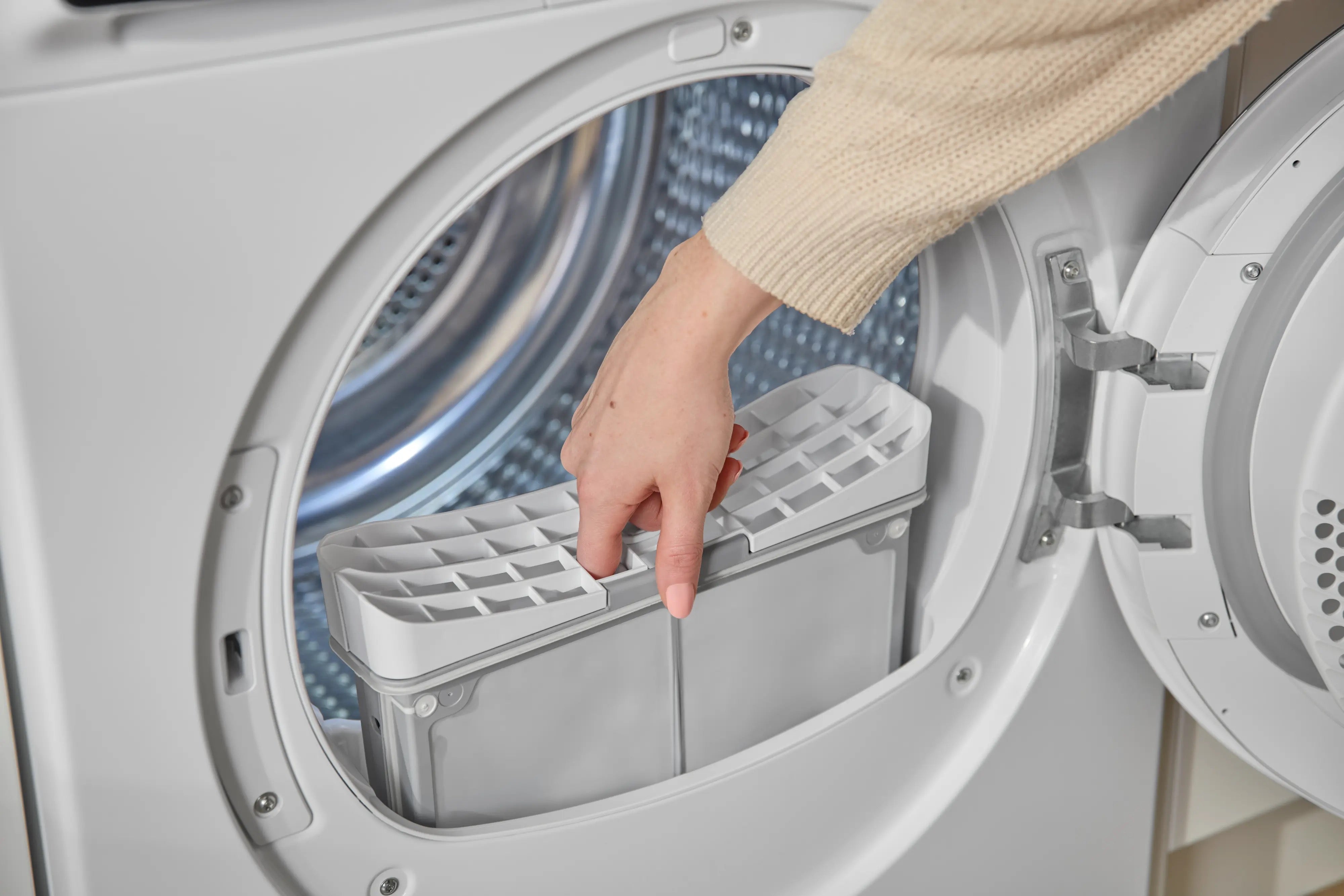 Bosch Series 8 Heat pump tumble dryer 9 kg - WRB247C9GB