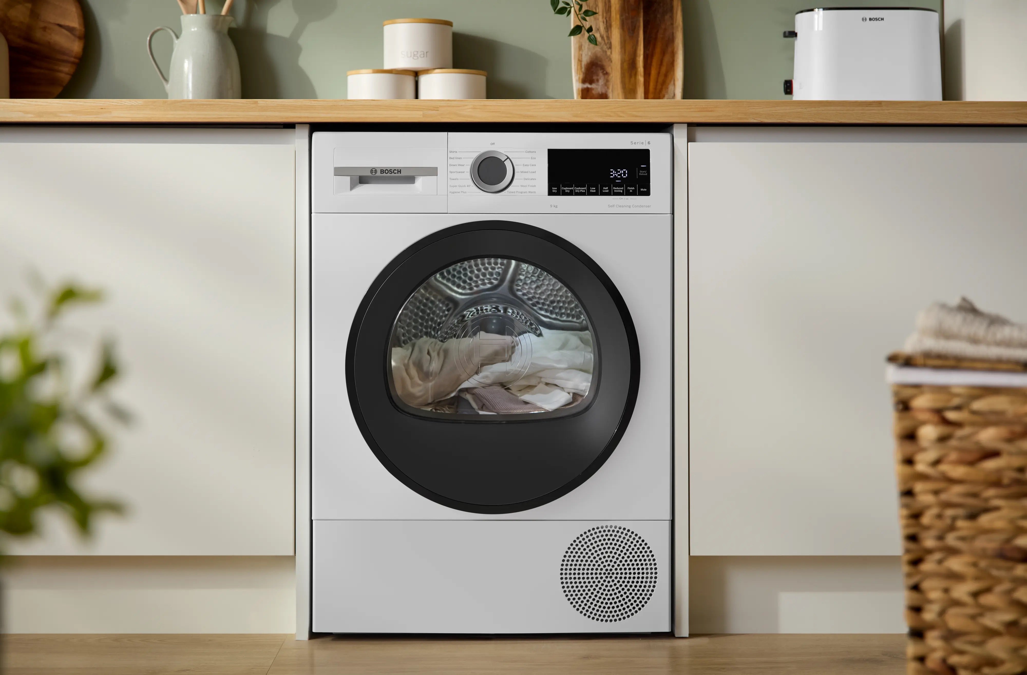 Bosch Series 6 Heat pump tumble dryer 9 kg - WQG24502GB