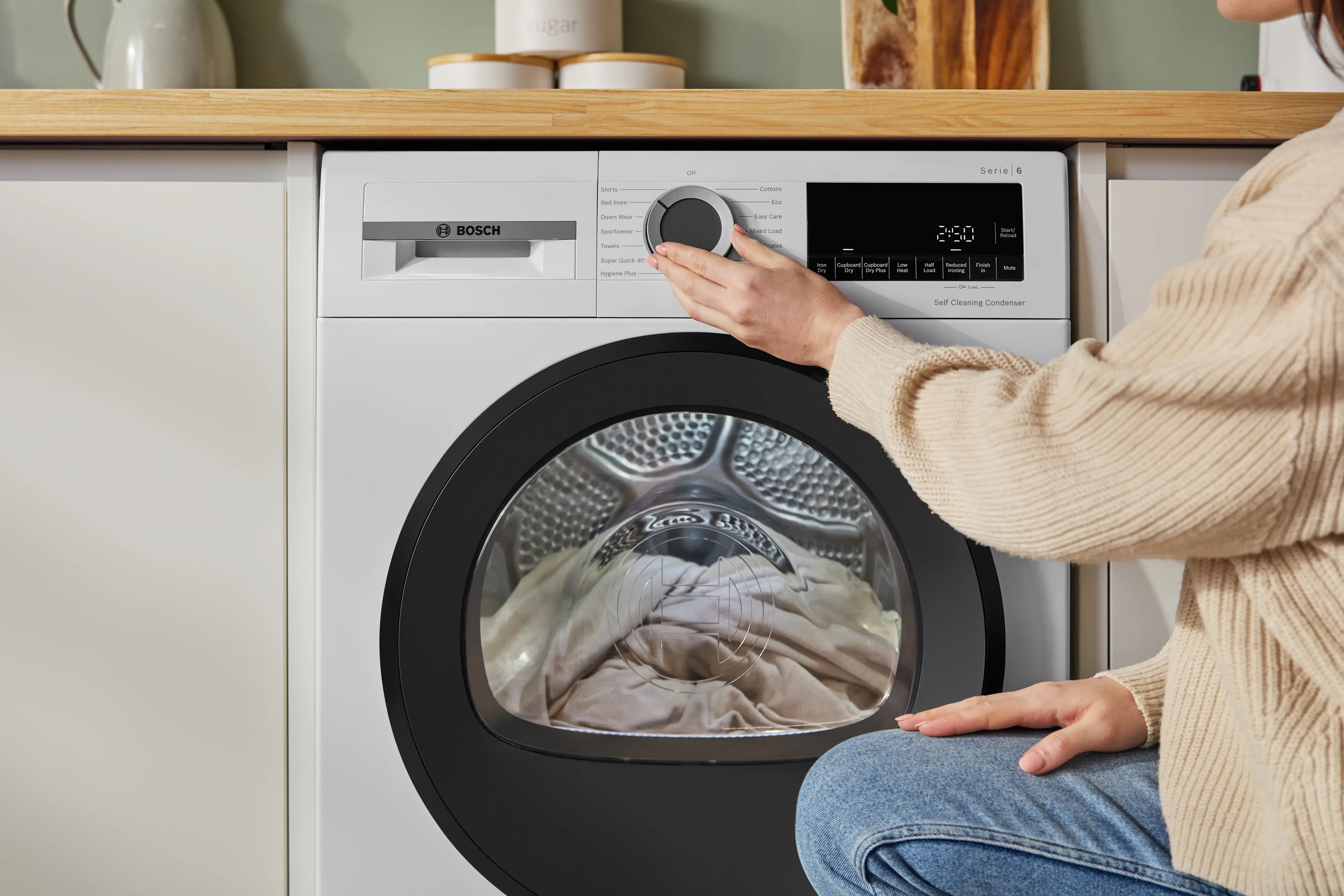 Bosch Series 6 Heat pump tumble dryer 9 kg - WQG24502GB