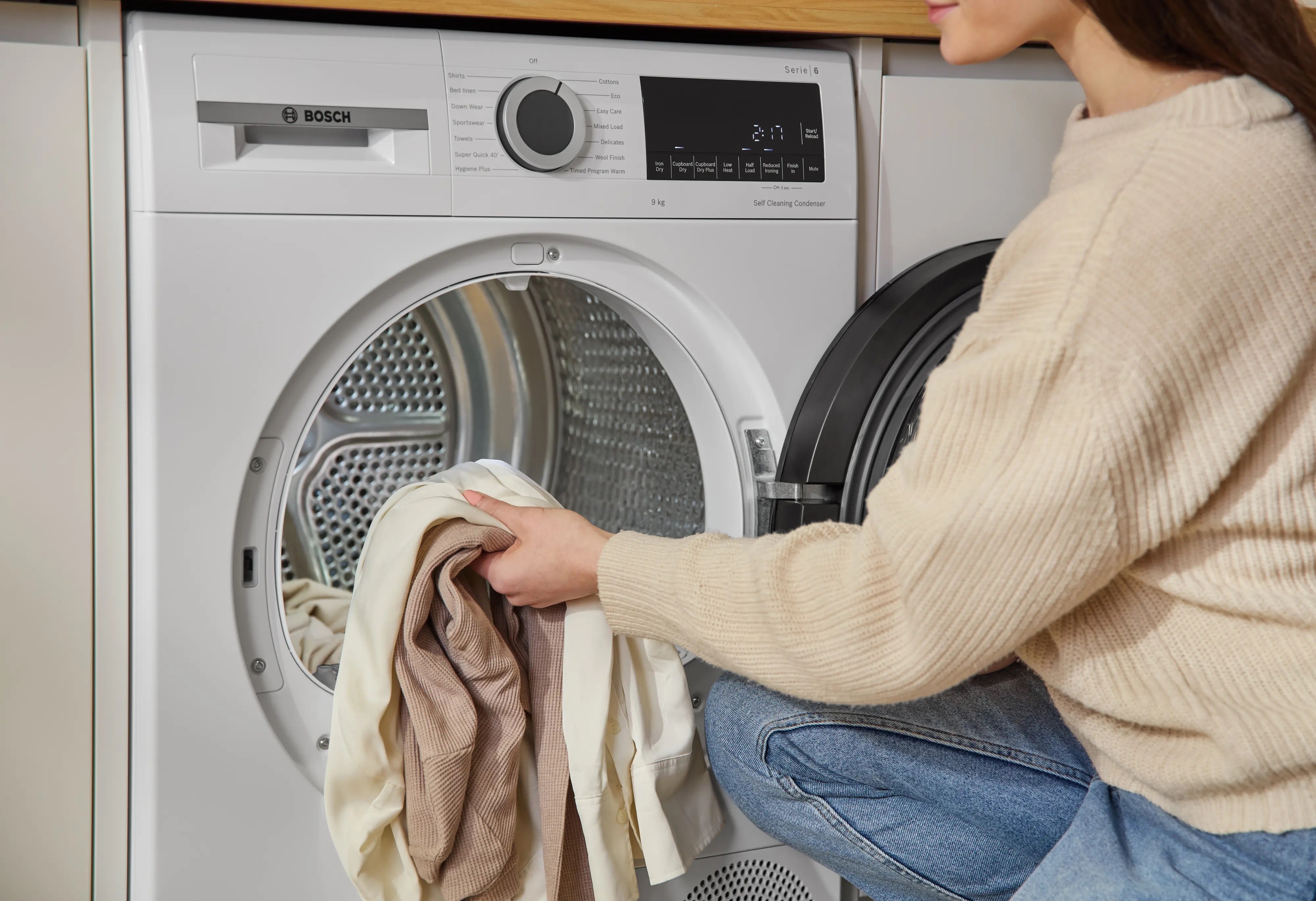 Bosch Series 6 Heat pump tumble dryer 9 kg - WQG24502GB