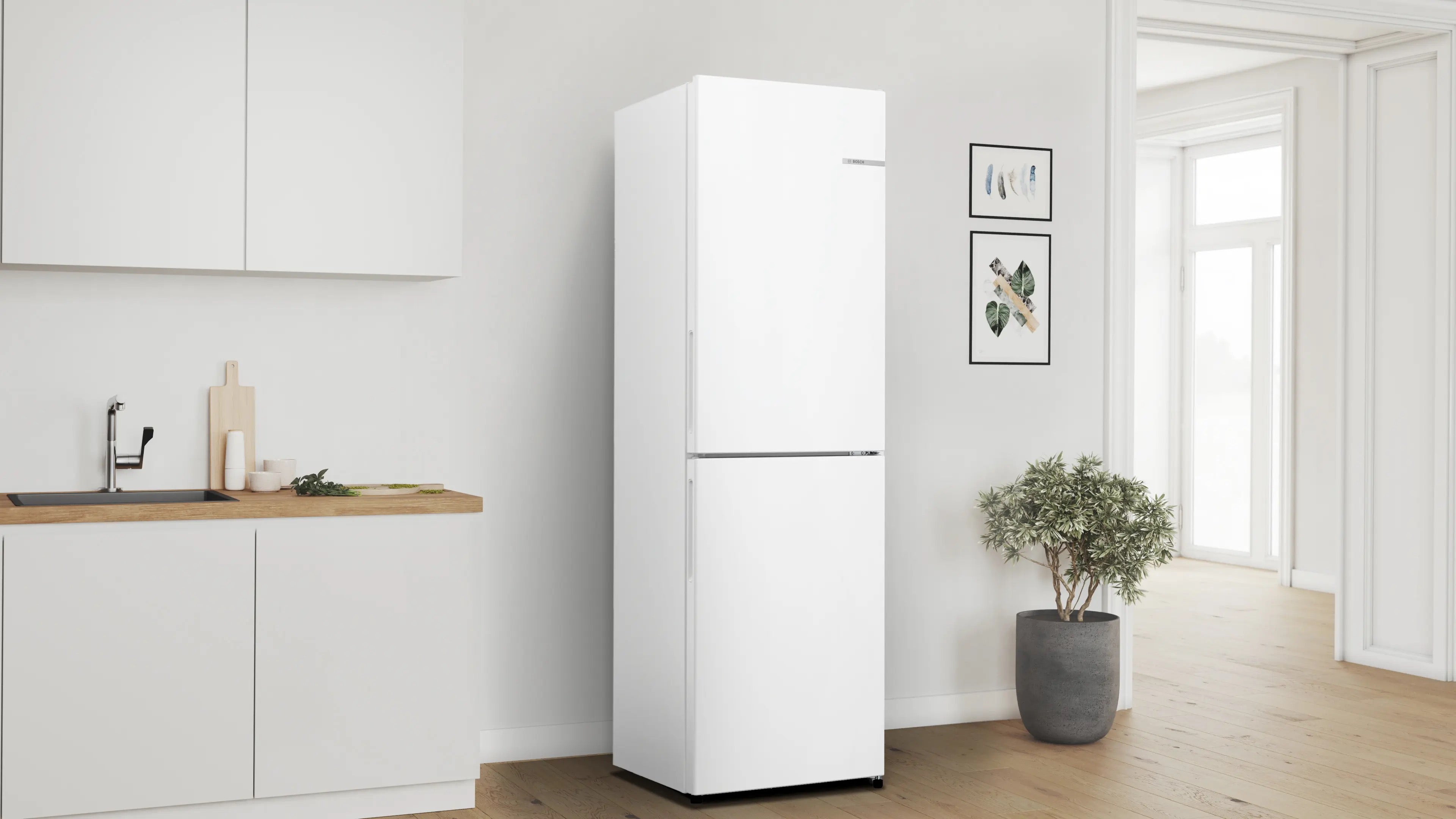 Bosch Series 2 Free-standing fridge-freezer with freezer at bottom 182.4 x 55 cm White - KGN27NWEAG