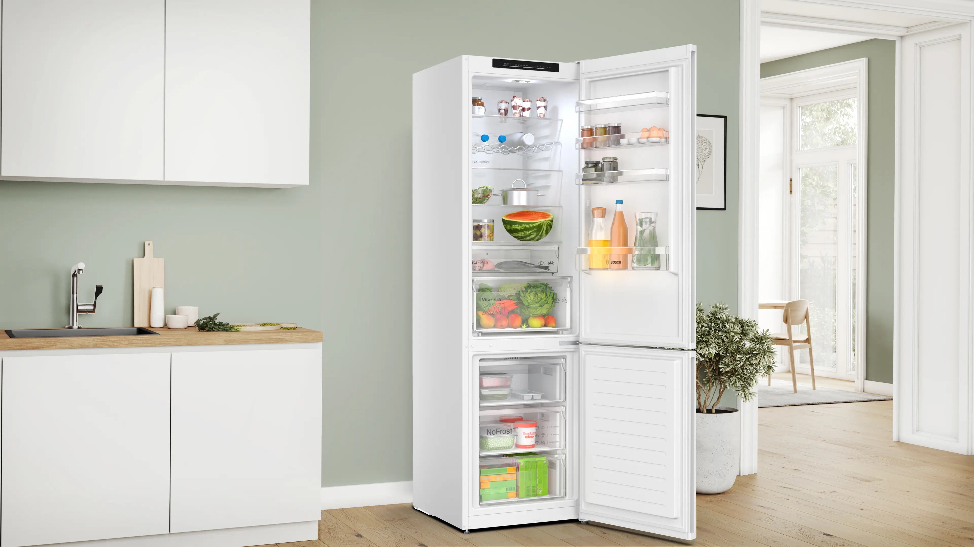 Bosch Series 4 Free-standing fridge-freezer with White, Total No Frost - KGN392WDFG