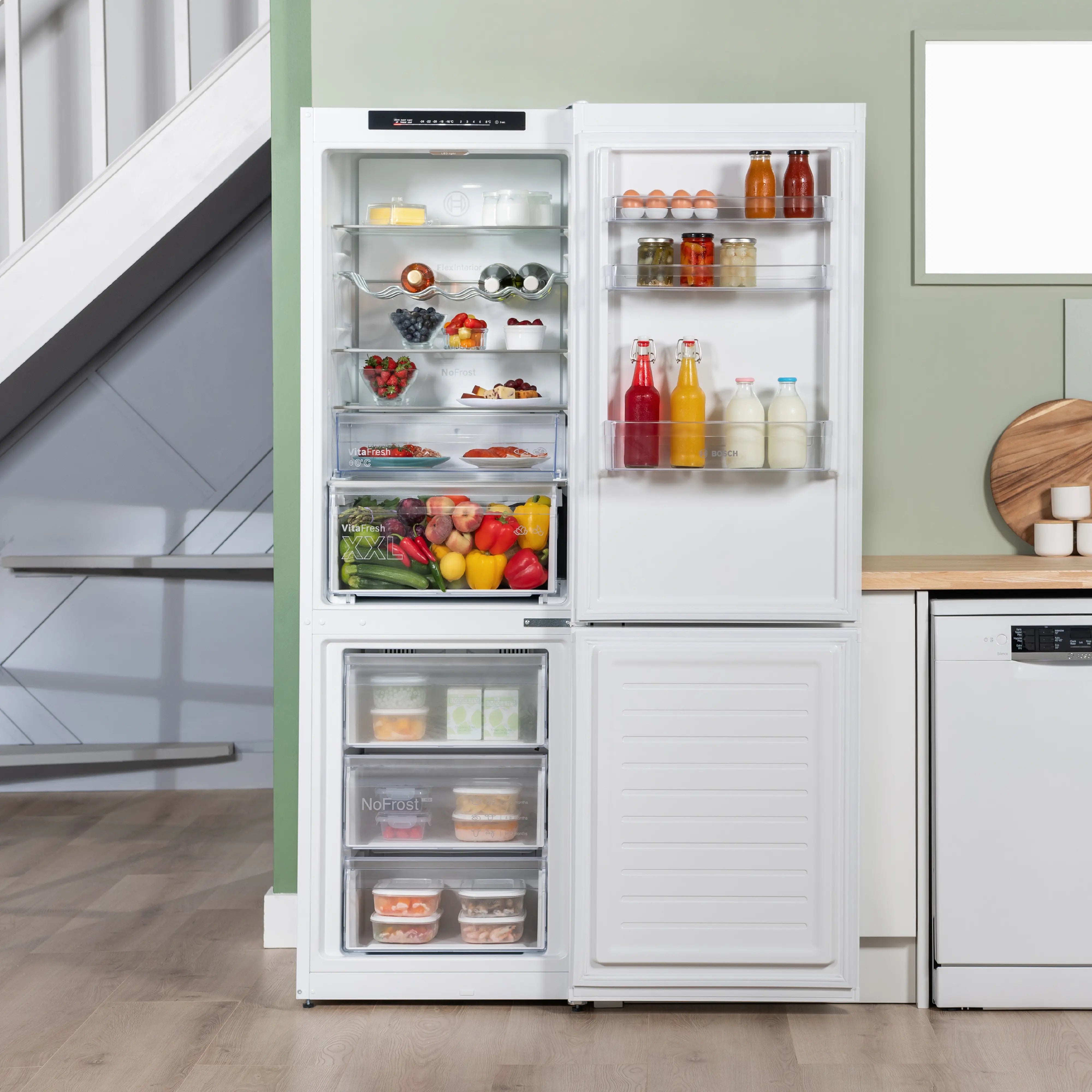 Bosch Series 4 Free-standing fridge-freezer White - KGN362WDFG
